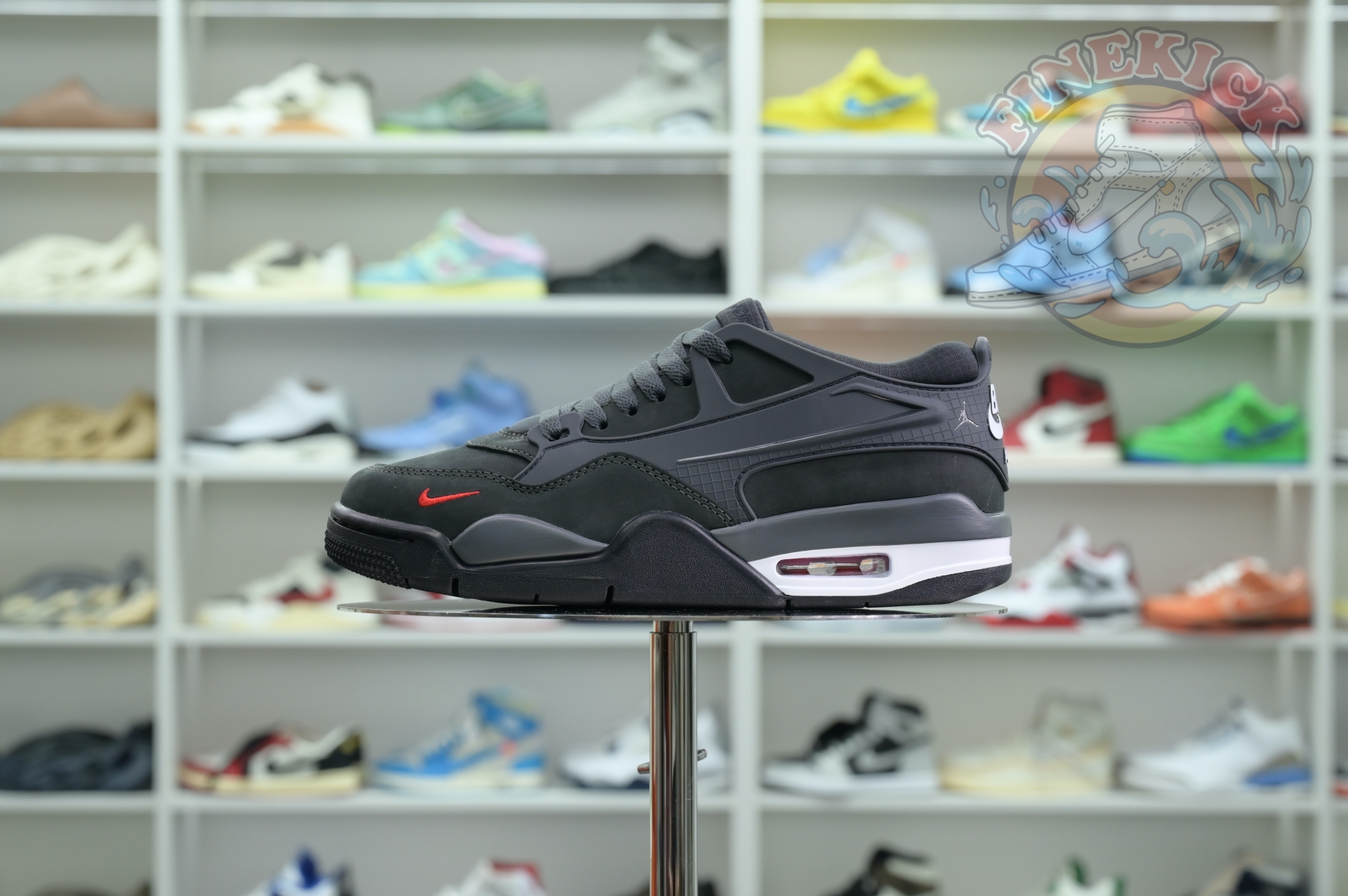 Nigel Sylvester x Air Jordan 4 RM SP “Anthracite”