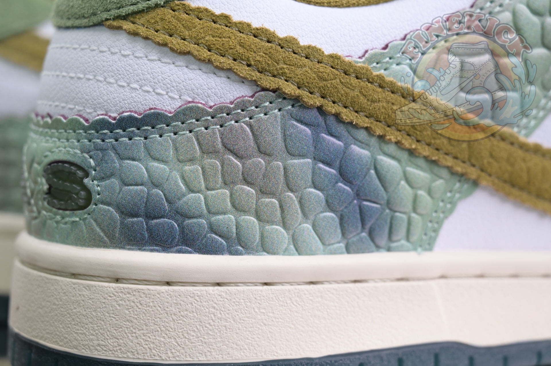 Alexis Sablone x Nike Dunk SB Low