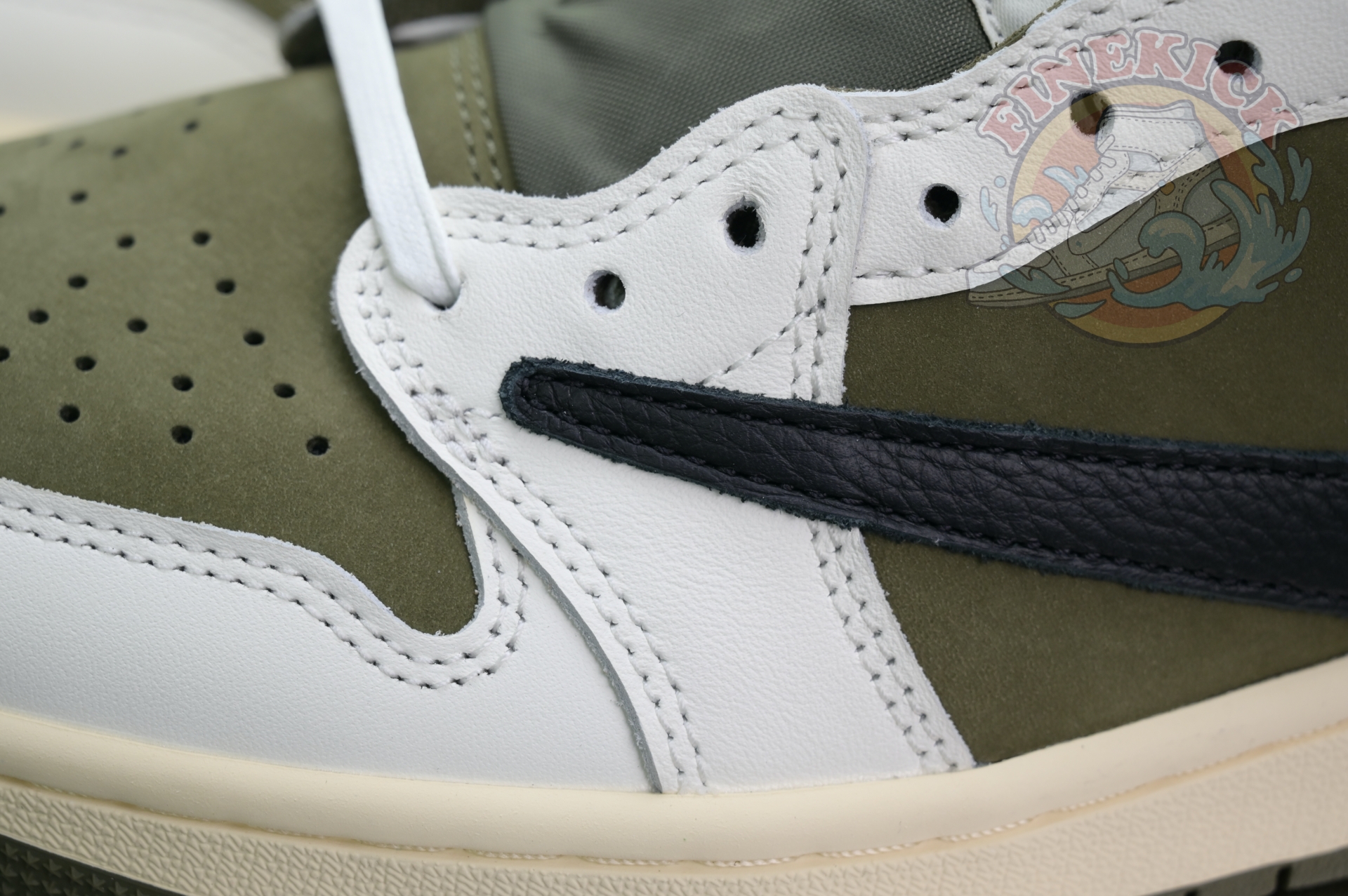 Travis Scott x Air Jordan 1 Low OG “Medium Olive”