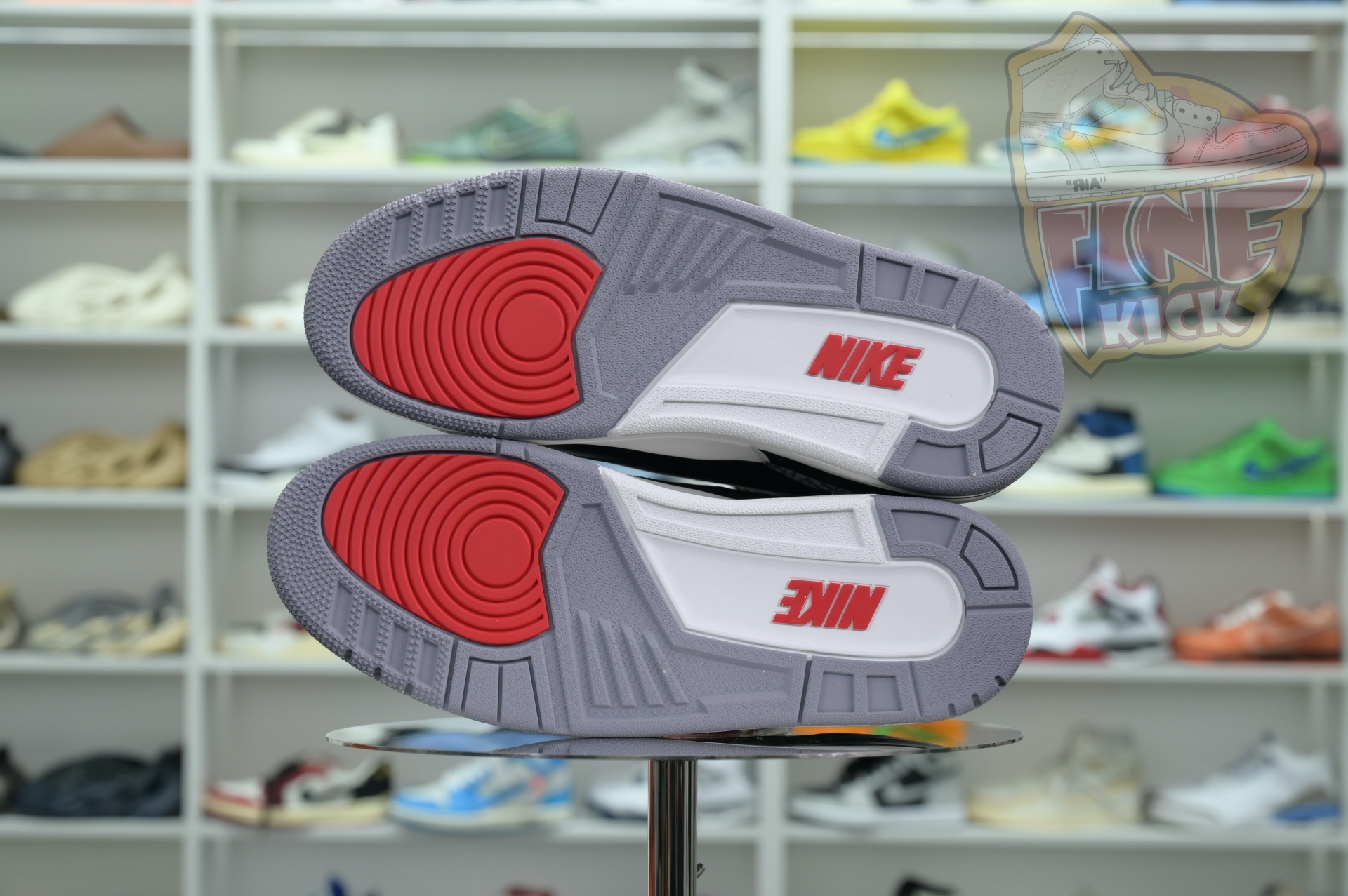 Air Jordan 3“Black Cement Reimagined”