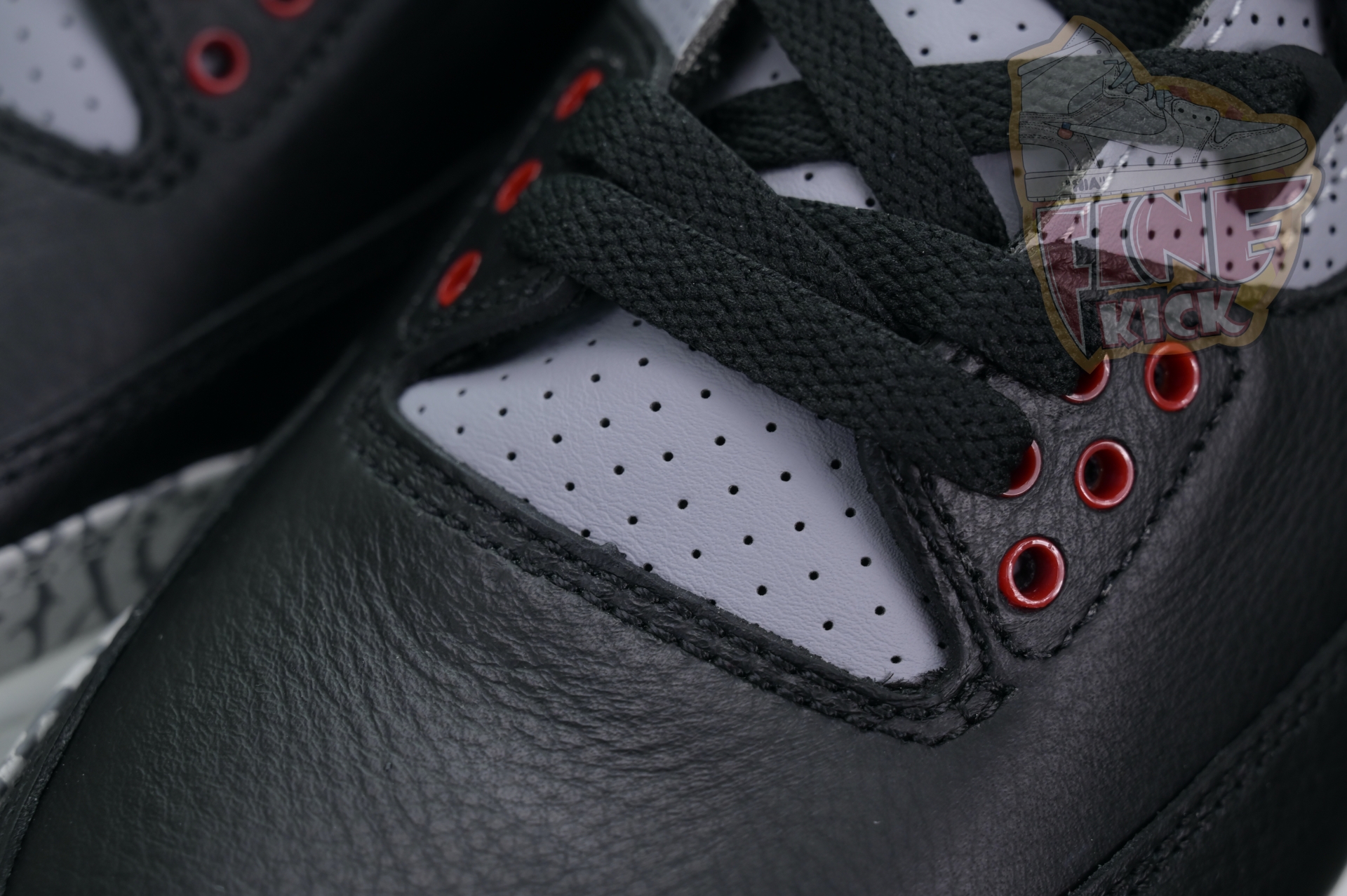 Air Jordan 3“Black Cement Reimagined”