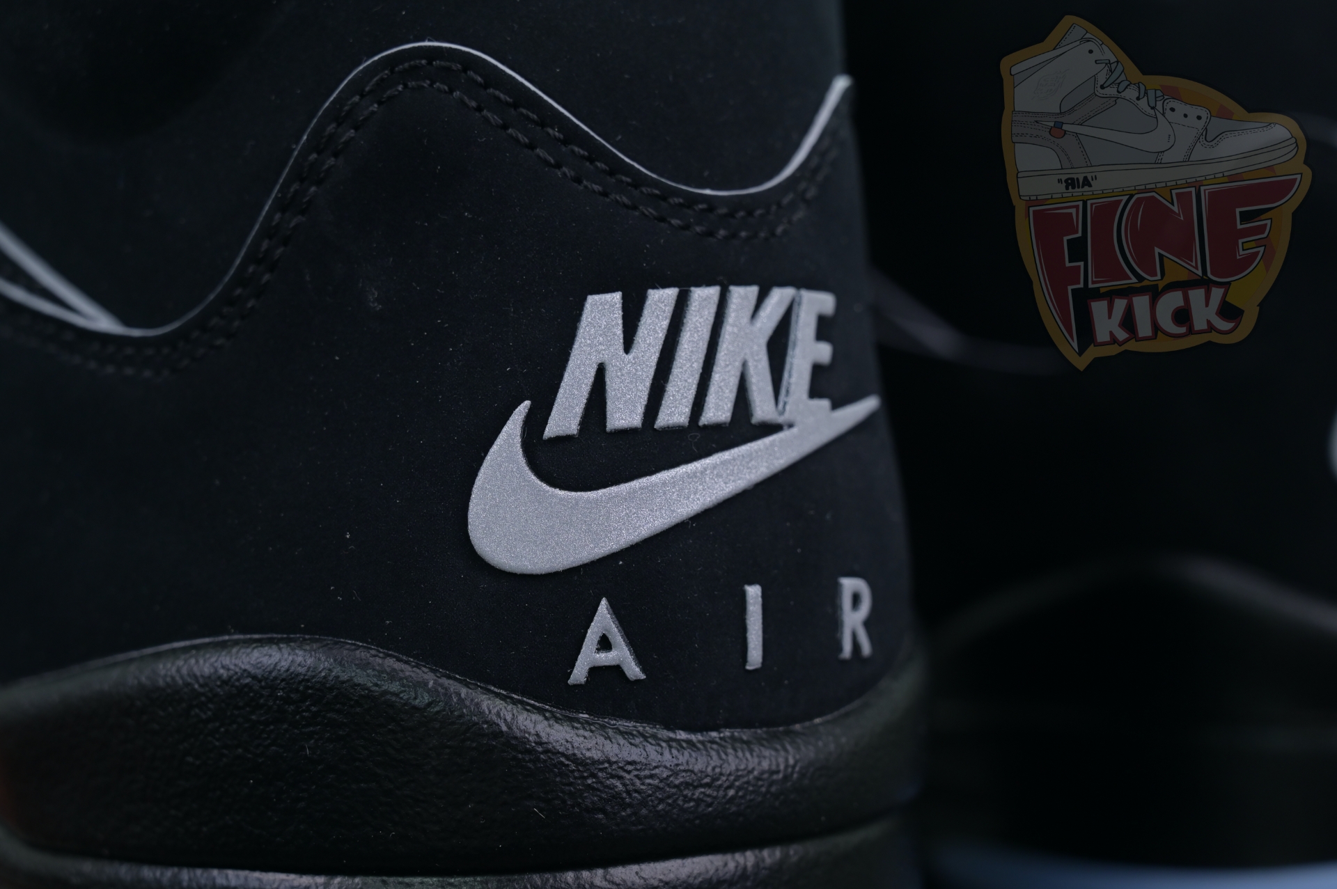 Air Jordan 5“BLACK METALLIC REIMAGINED”