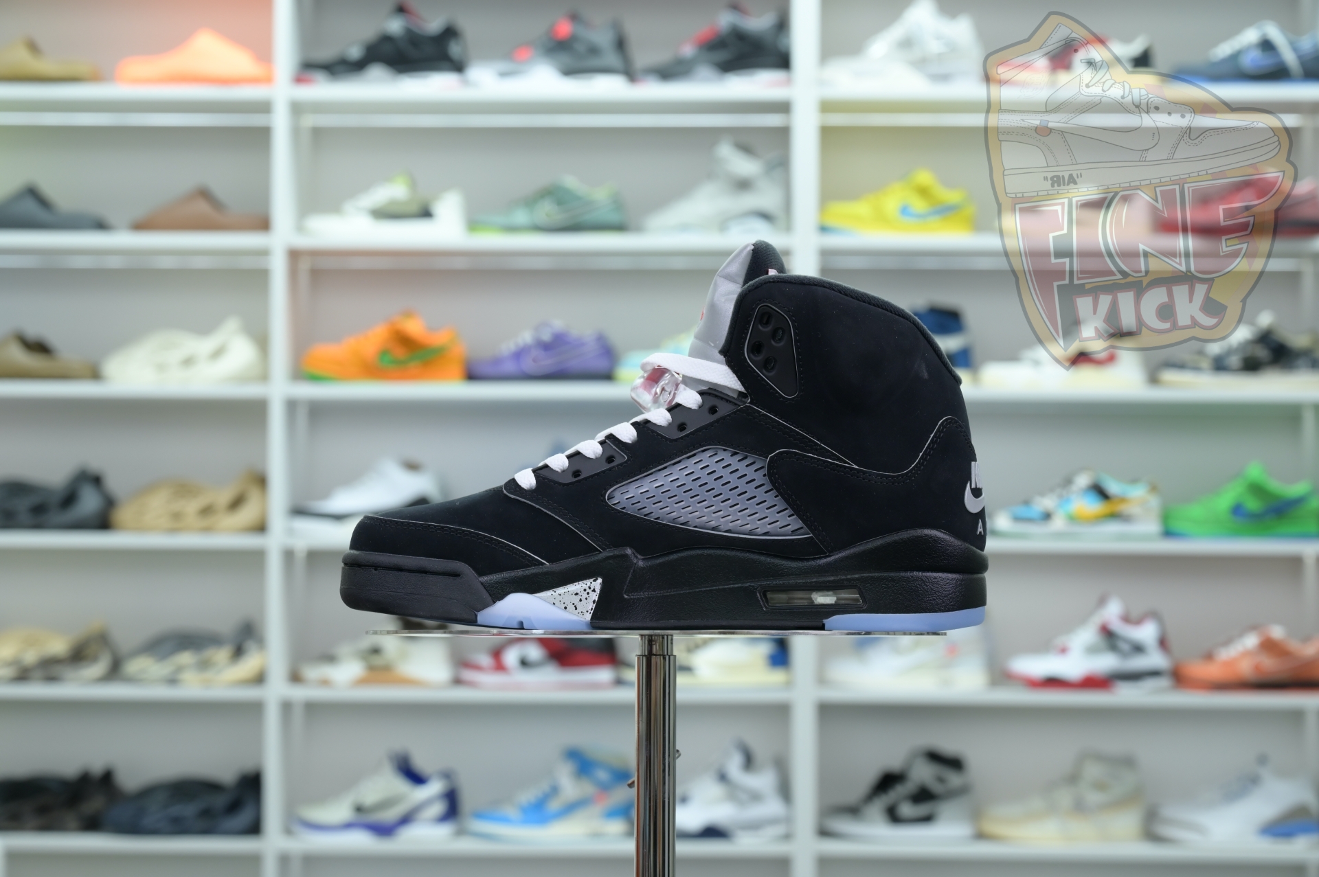 Air Jordan 5“BLACK METALLIC REIMAGINED”