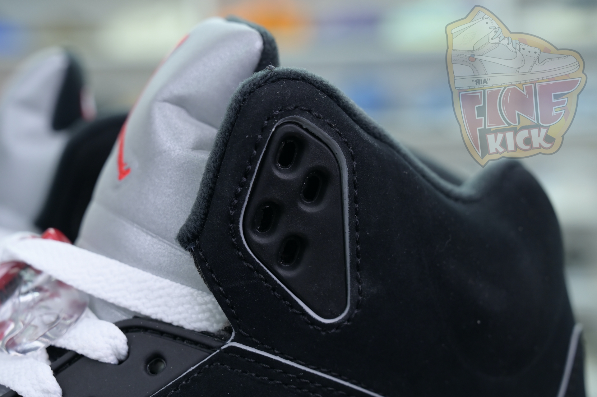 Air Jordan 5“BLACK METALLIC REIMAGINED”
