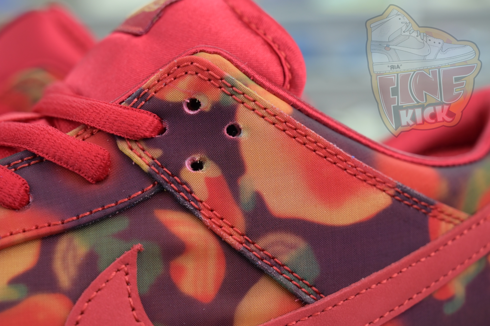 The Wizard of Oz x Nike SBDunk Low“Ruby Slipper”