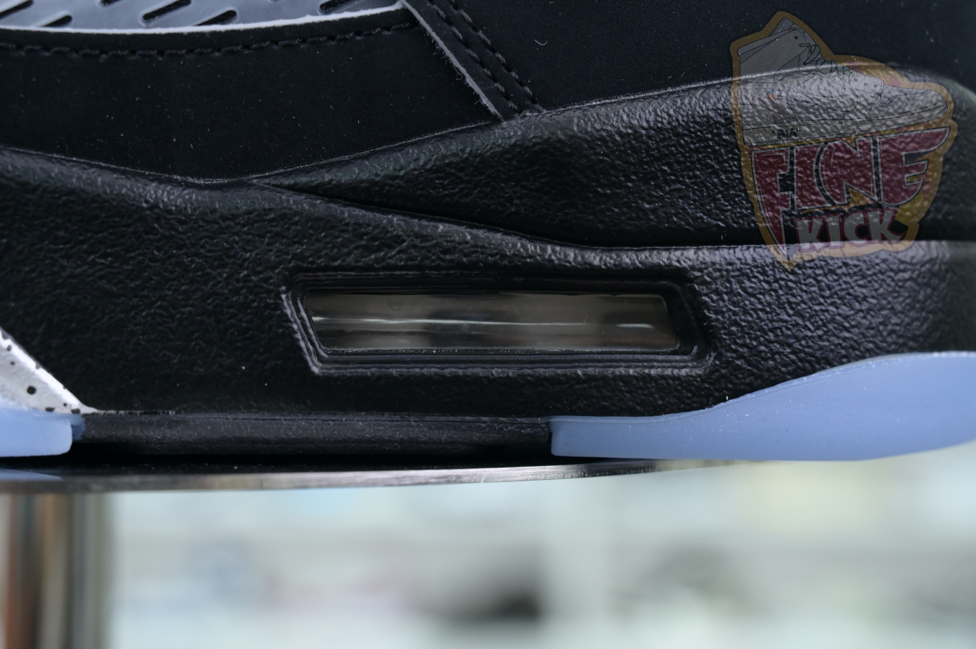 Air Jordan 5“BLACK METALLIC REIMAGINED”
