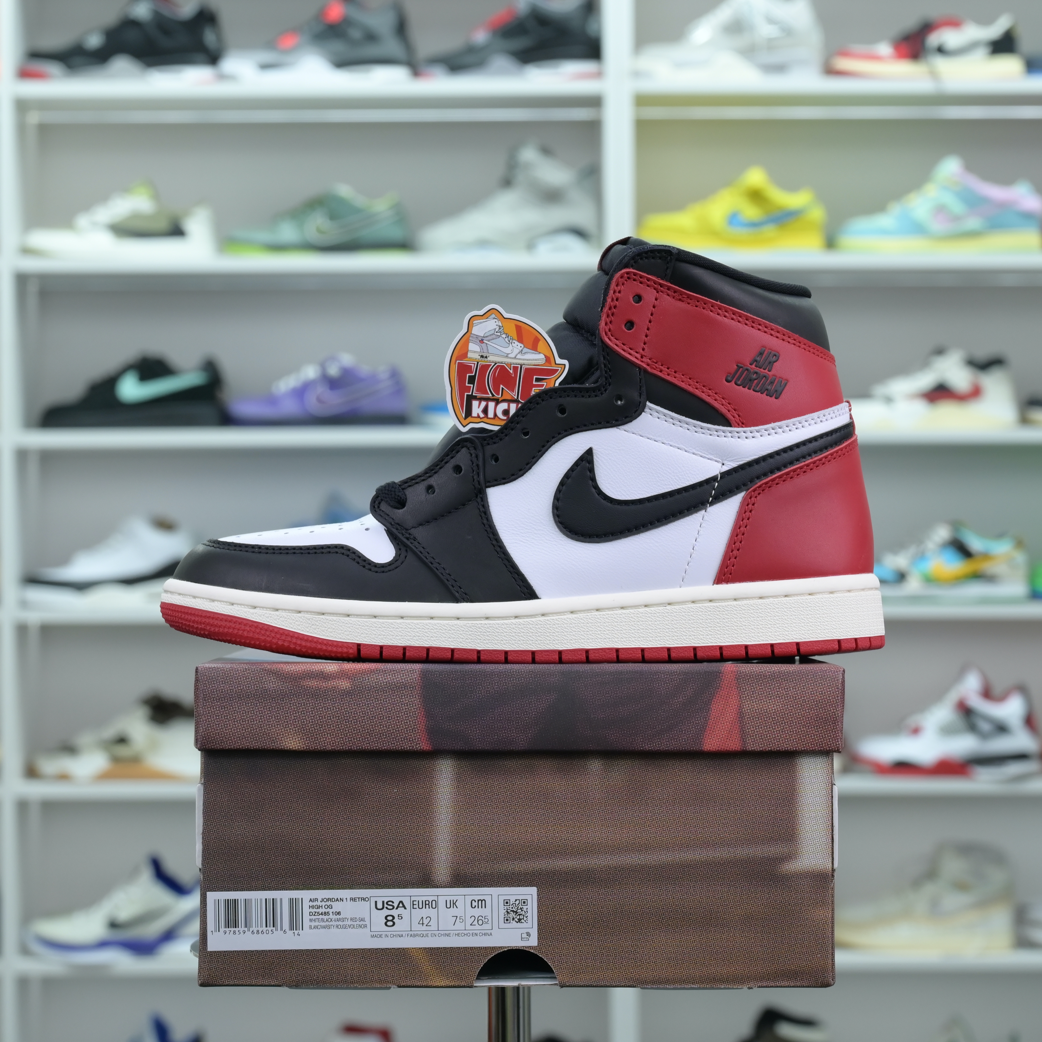 Air Jordan 1High OG“Black Toe Reimagined”