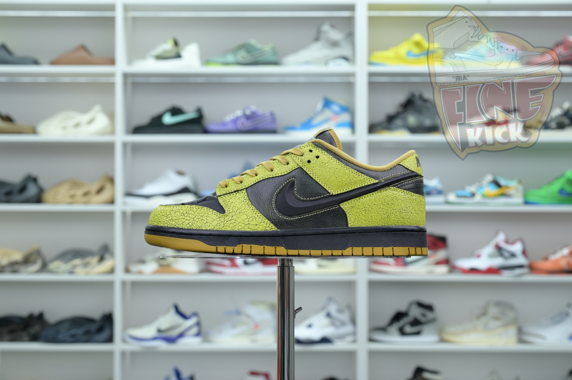 Nike Dunk Low“Halloween”