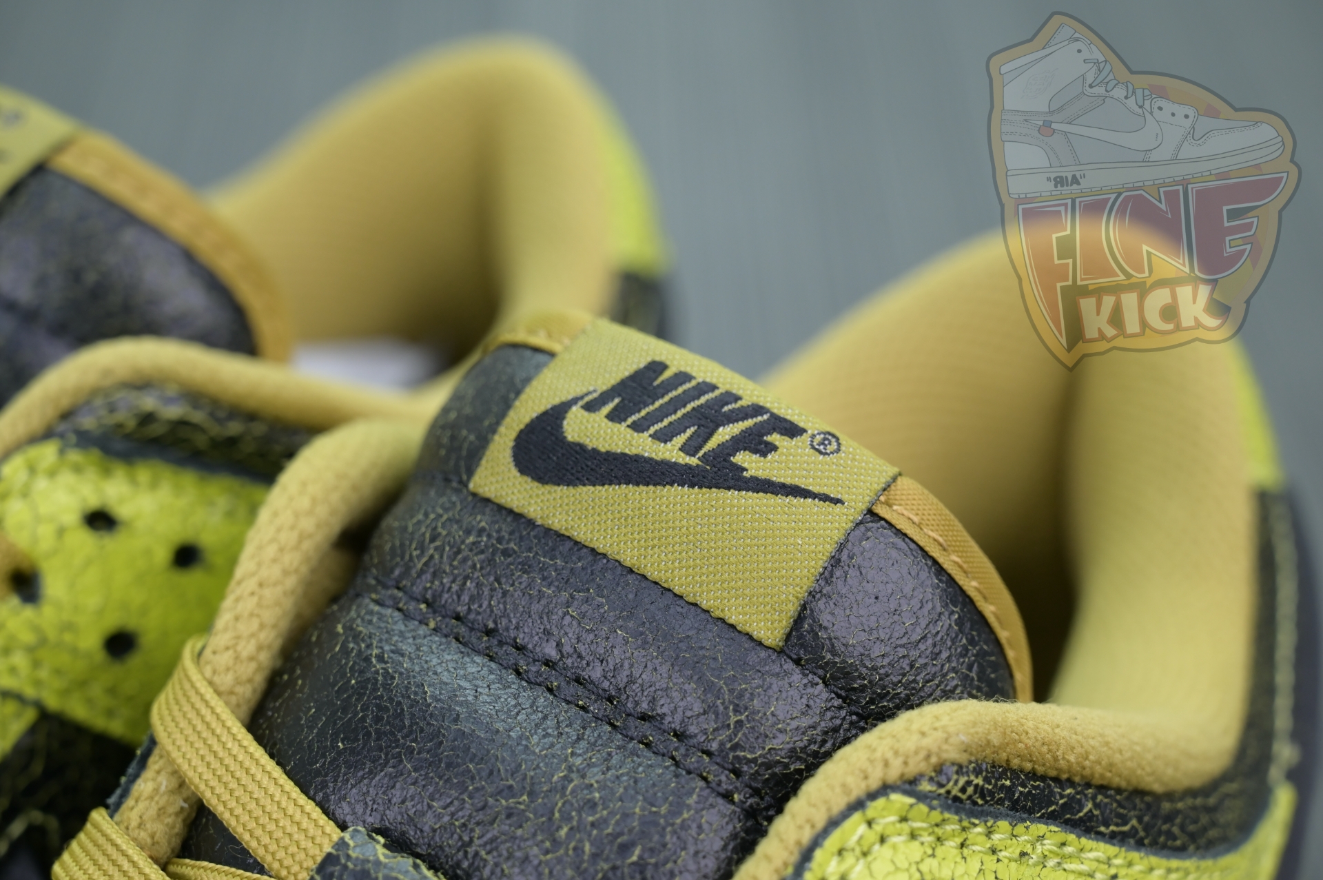 Nike Dunk Low“Halloween”
