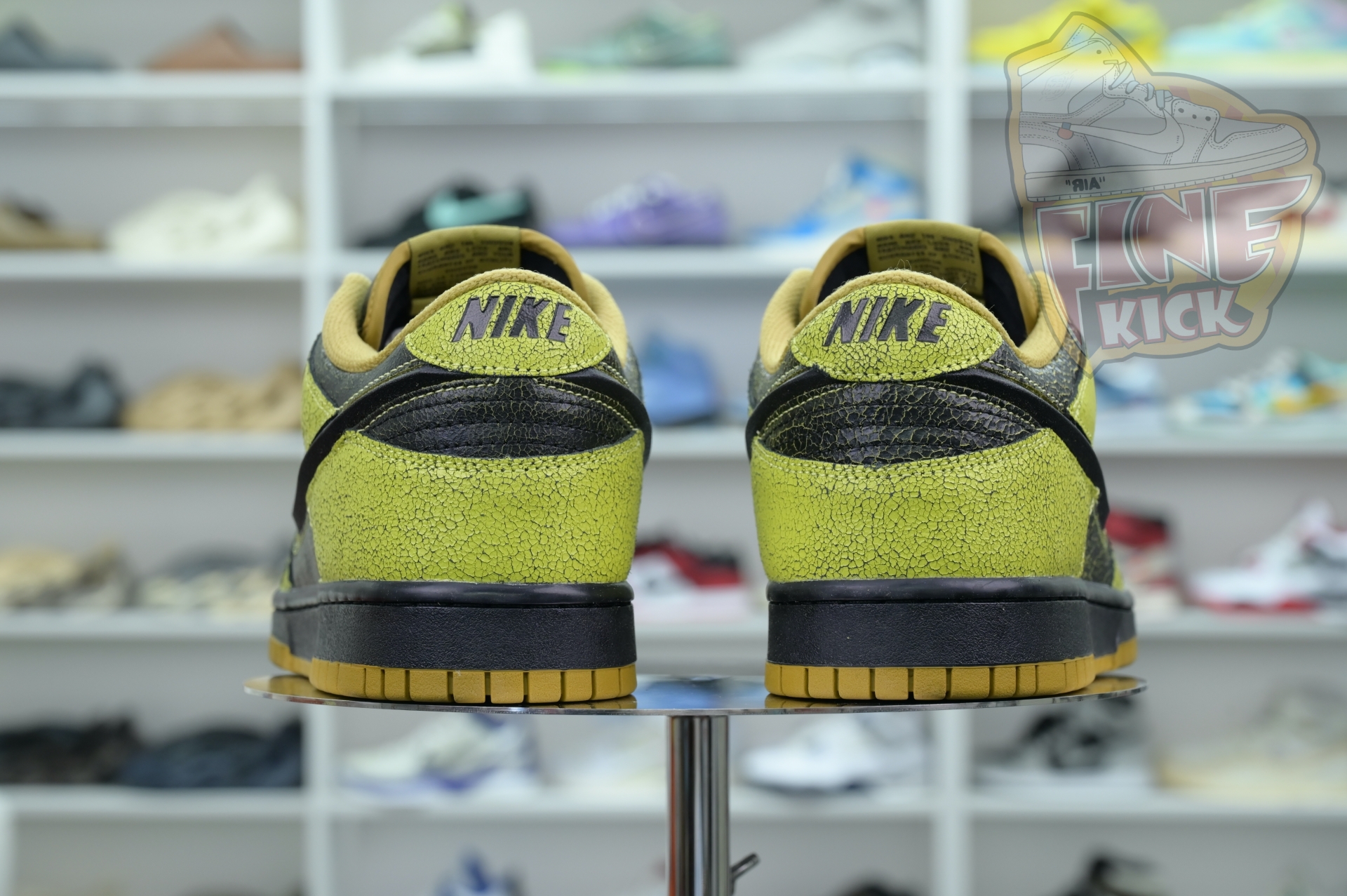 Nike Dunk Low“Halloween”