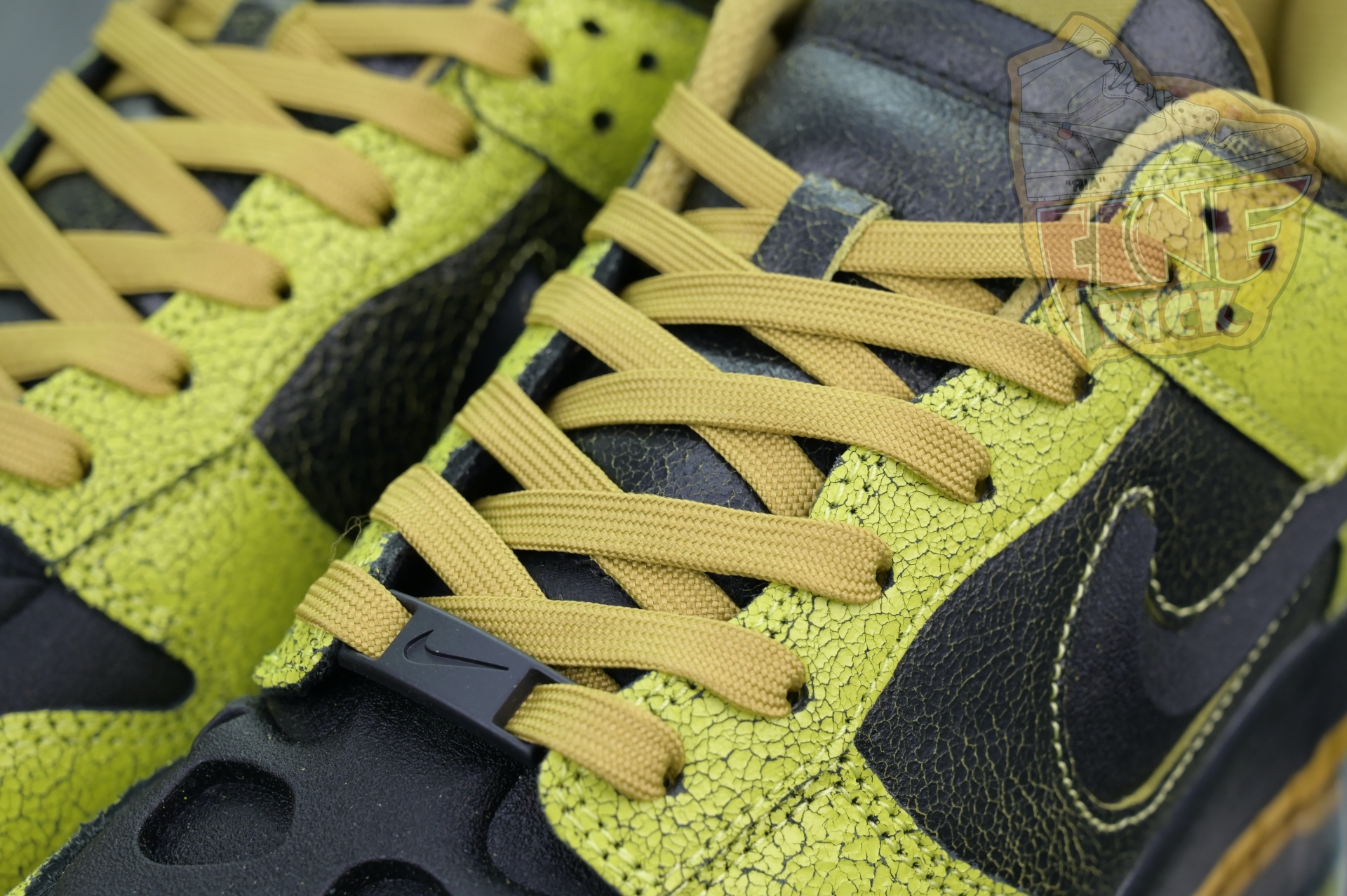 Nike Dunk Low“Halloween”
