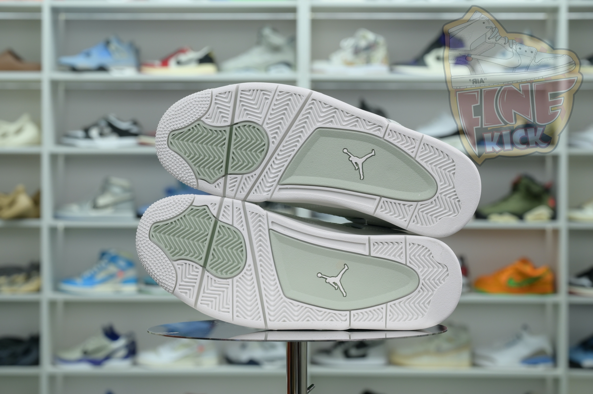 Air Jordan4“Seafoam”