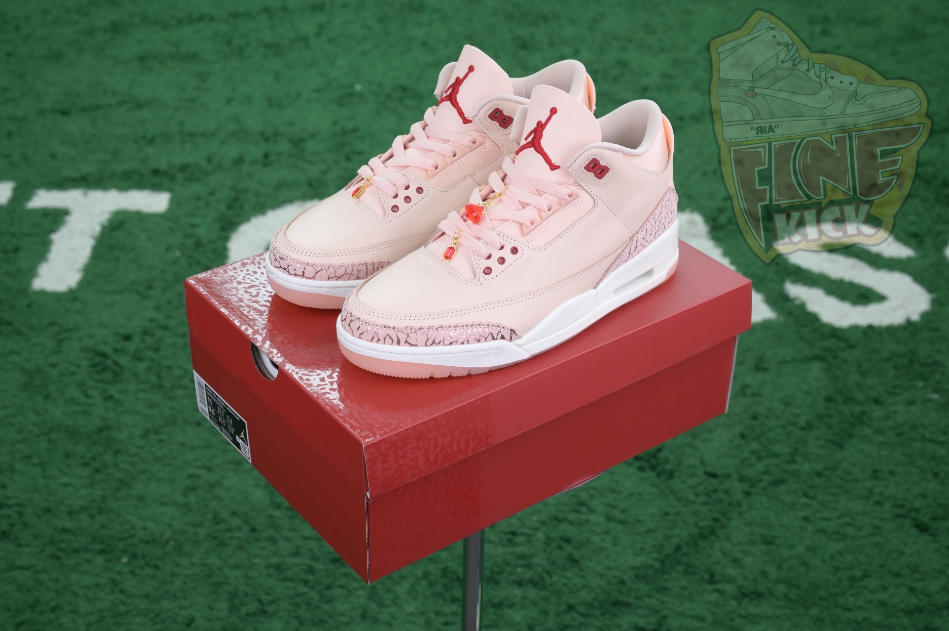 Air Jordan 3 Valentine's Day