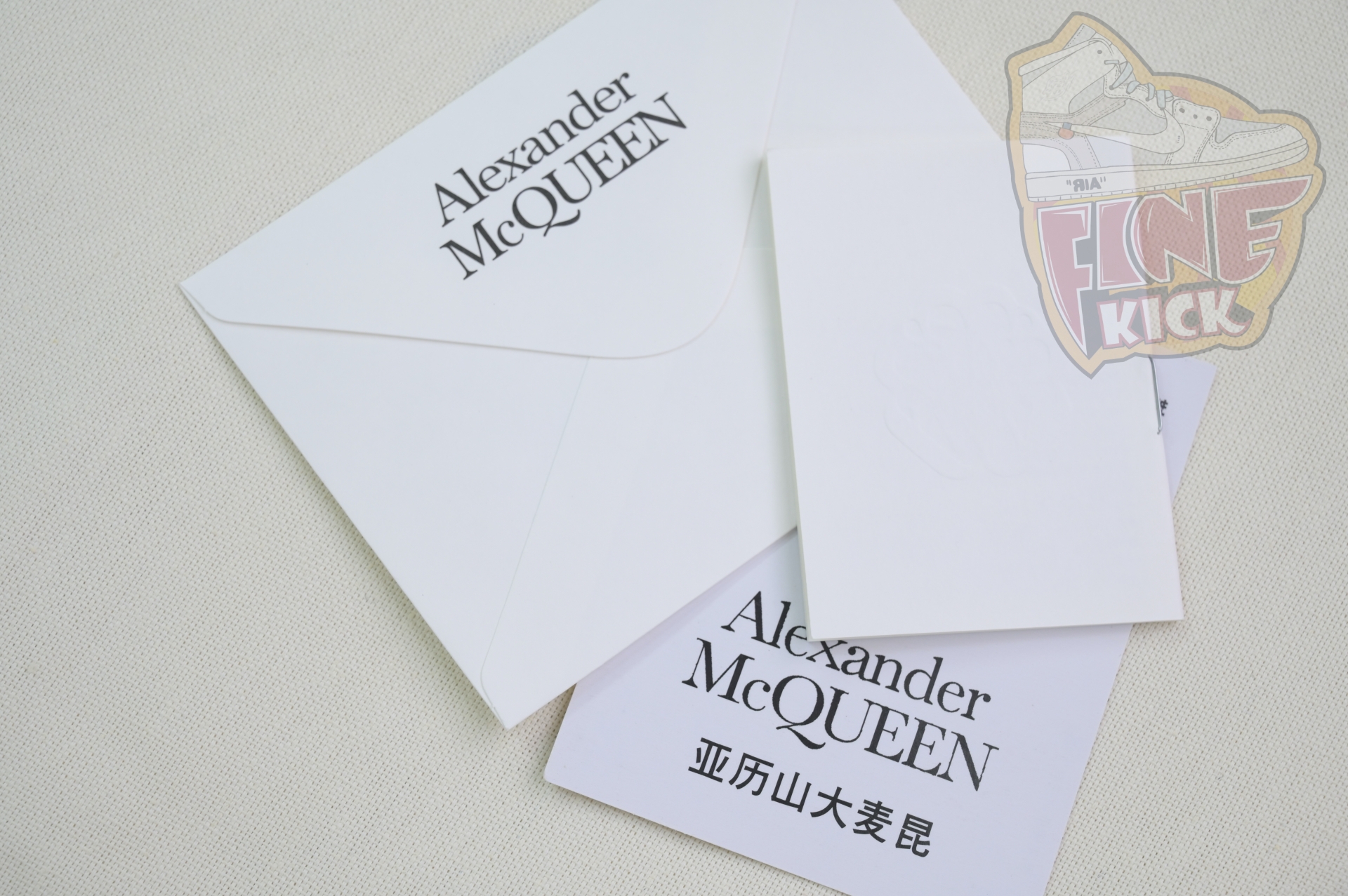 ALXNDER MC MCQUE*N