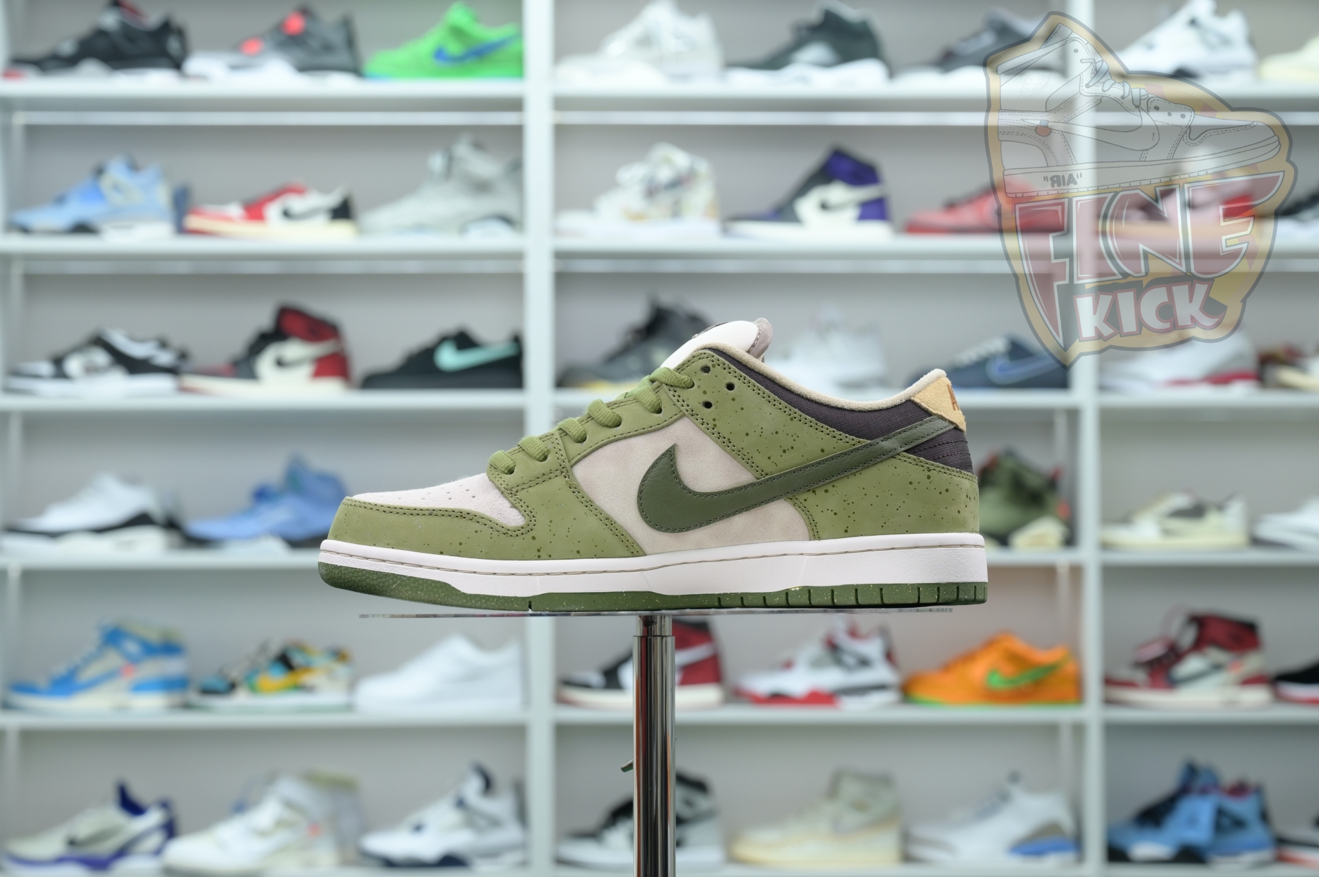 Yuto Horigome x Nike Dunk SB Asparagus