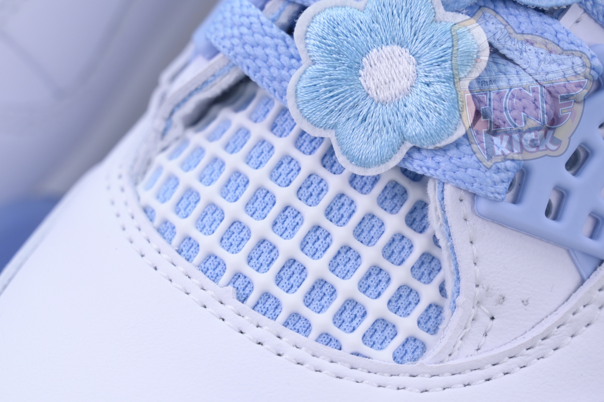 Air Jordan 4“ALUMINUM”