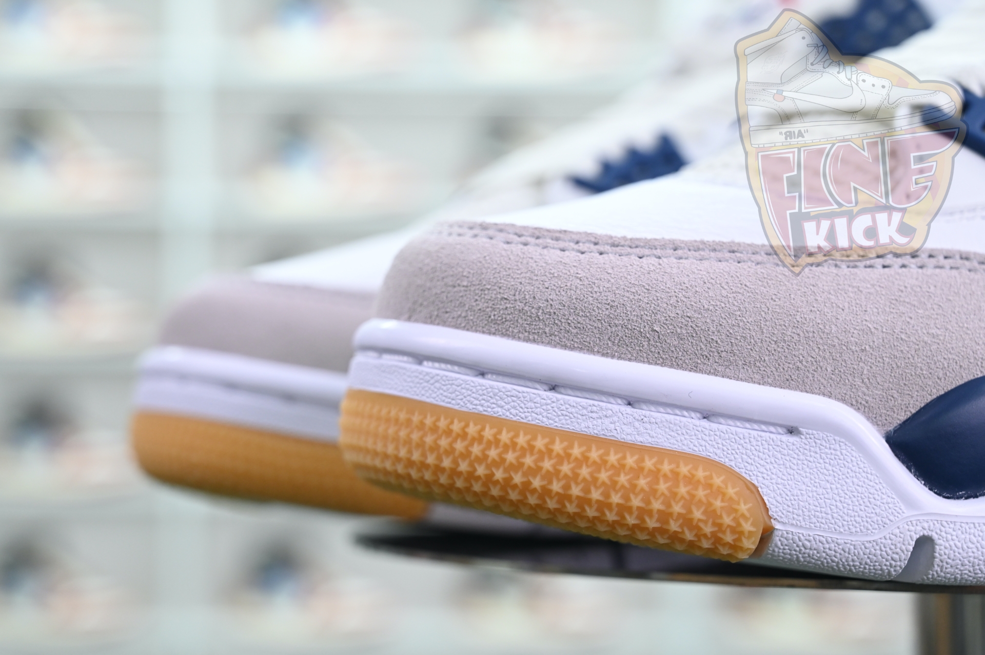Air Jordan 4 SB “NAVY”
