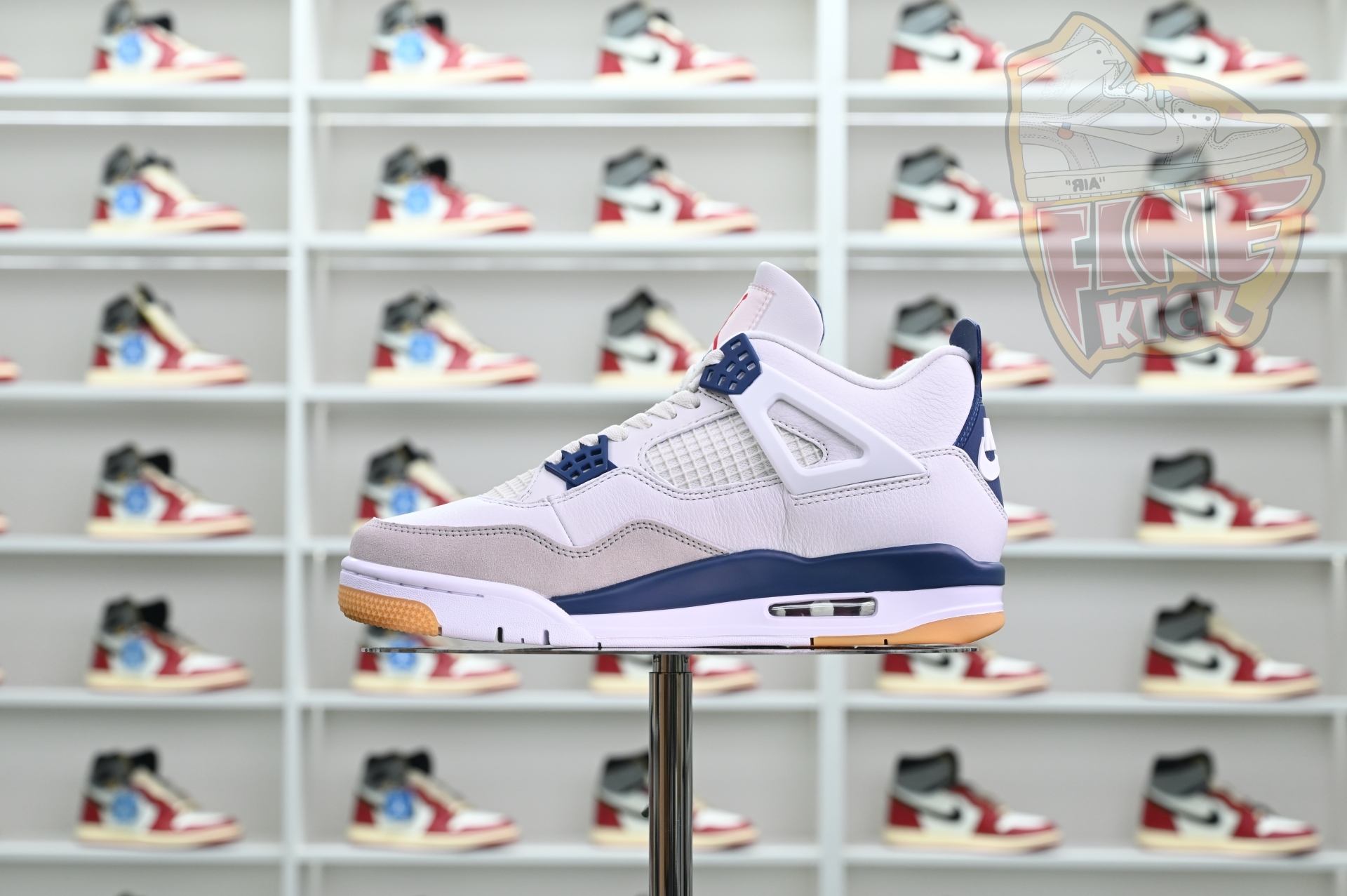 Air Jordan 4 SB “NAVY”
