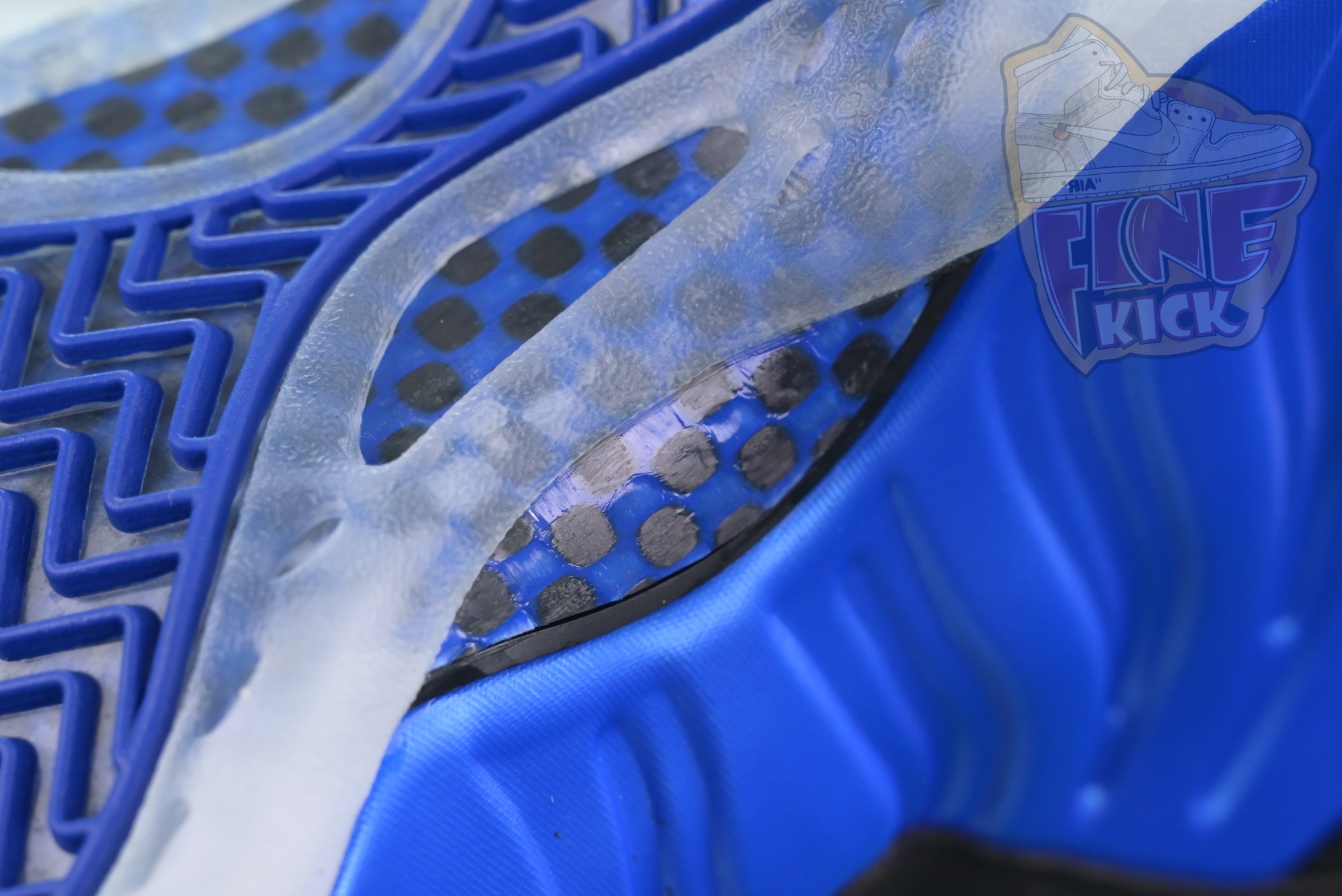 Nike Foamposite One“Dark Neon Royal”