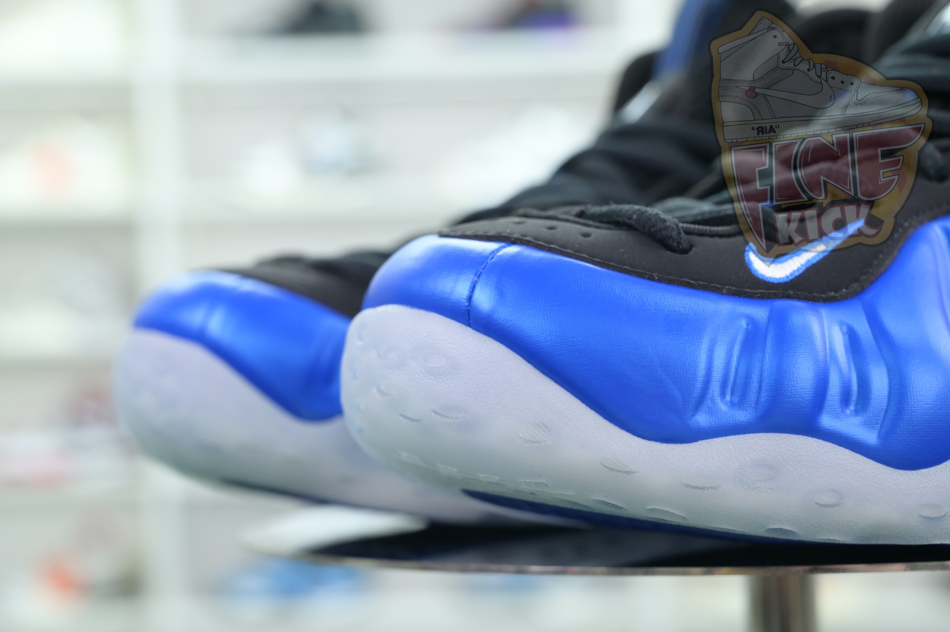 Nike Foamposite One“Dark Neon Royal”