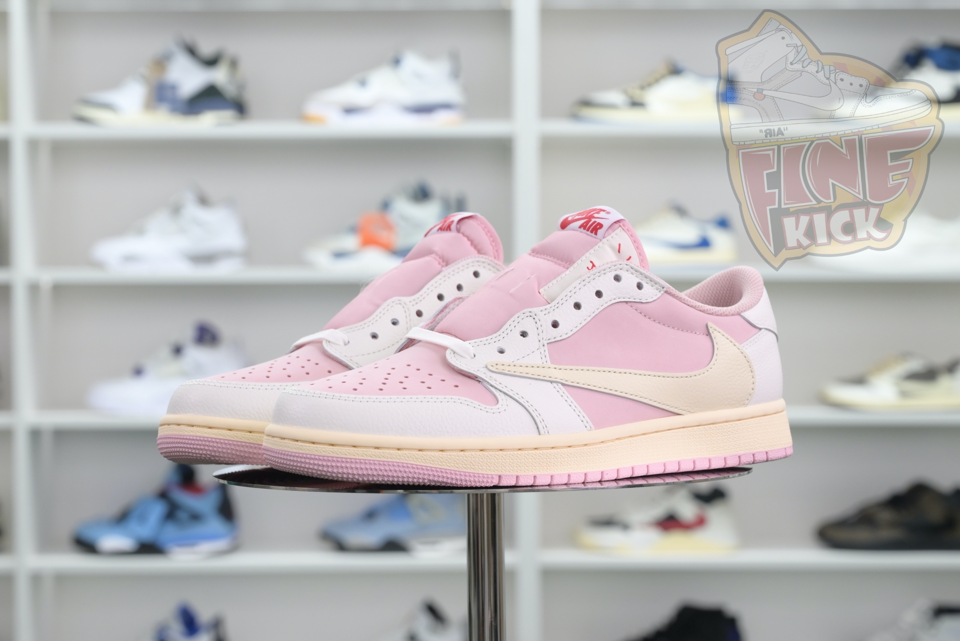 Travis Scott x Air Jordan 1Low