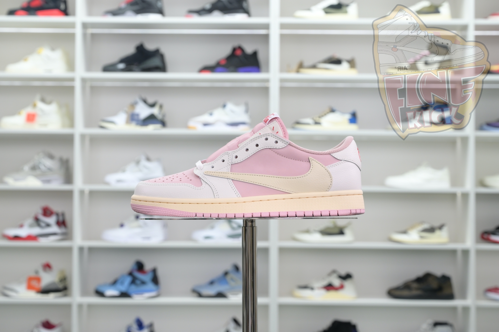 Travis Scott x Air Jordan 1Low