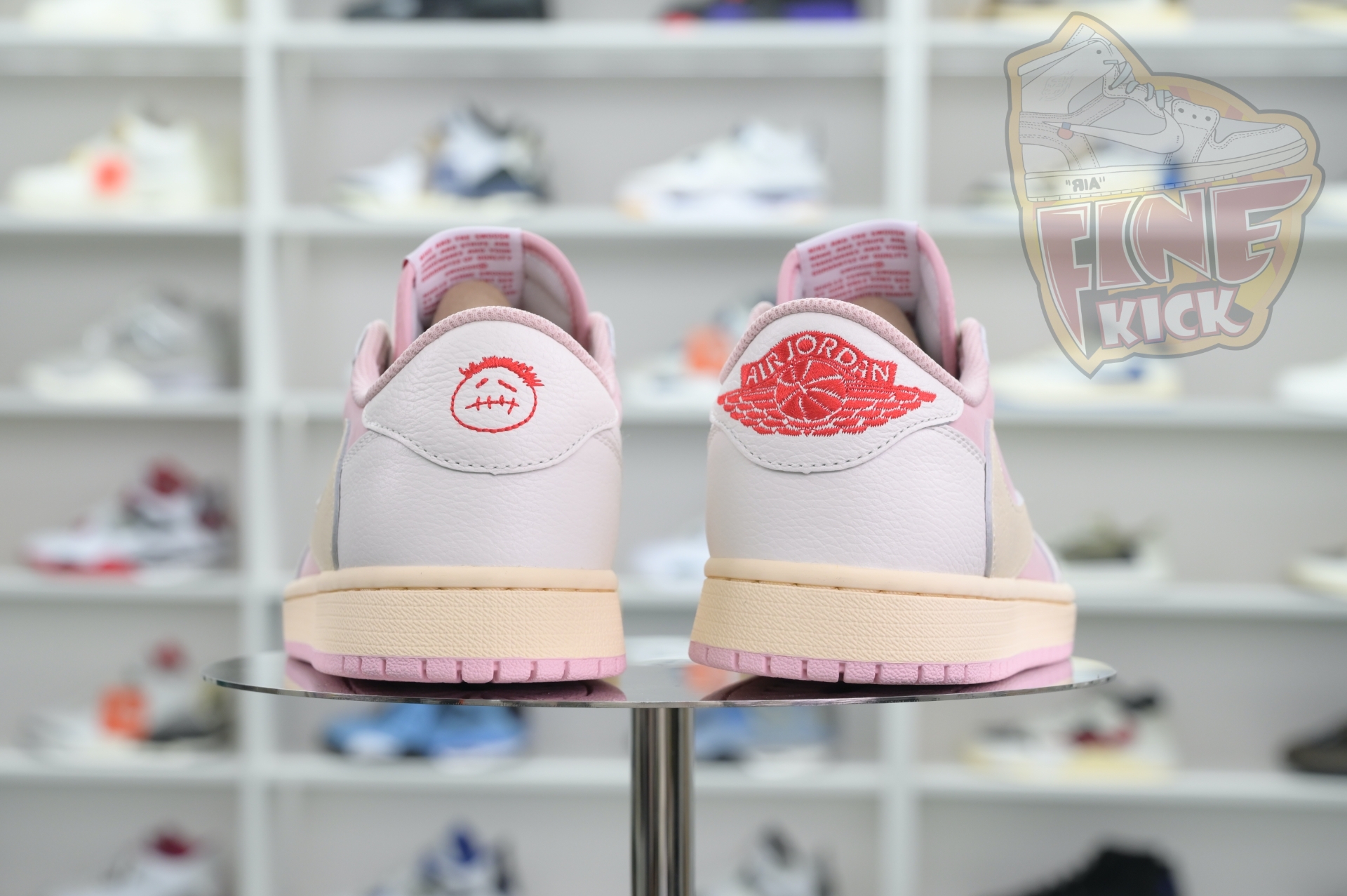 Travis Scott x Air Jordan 1Low