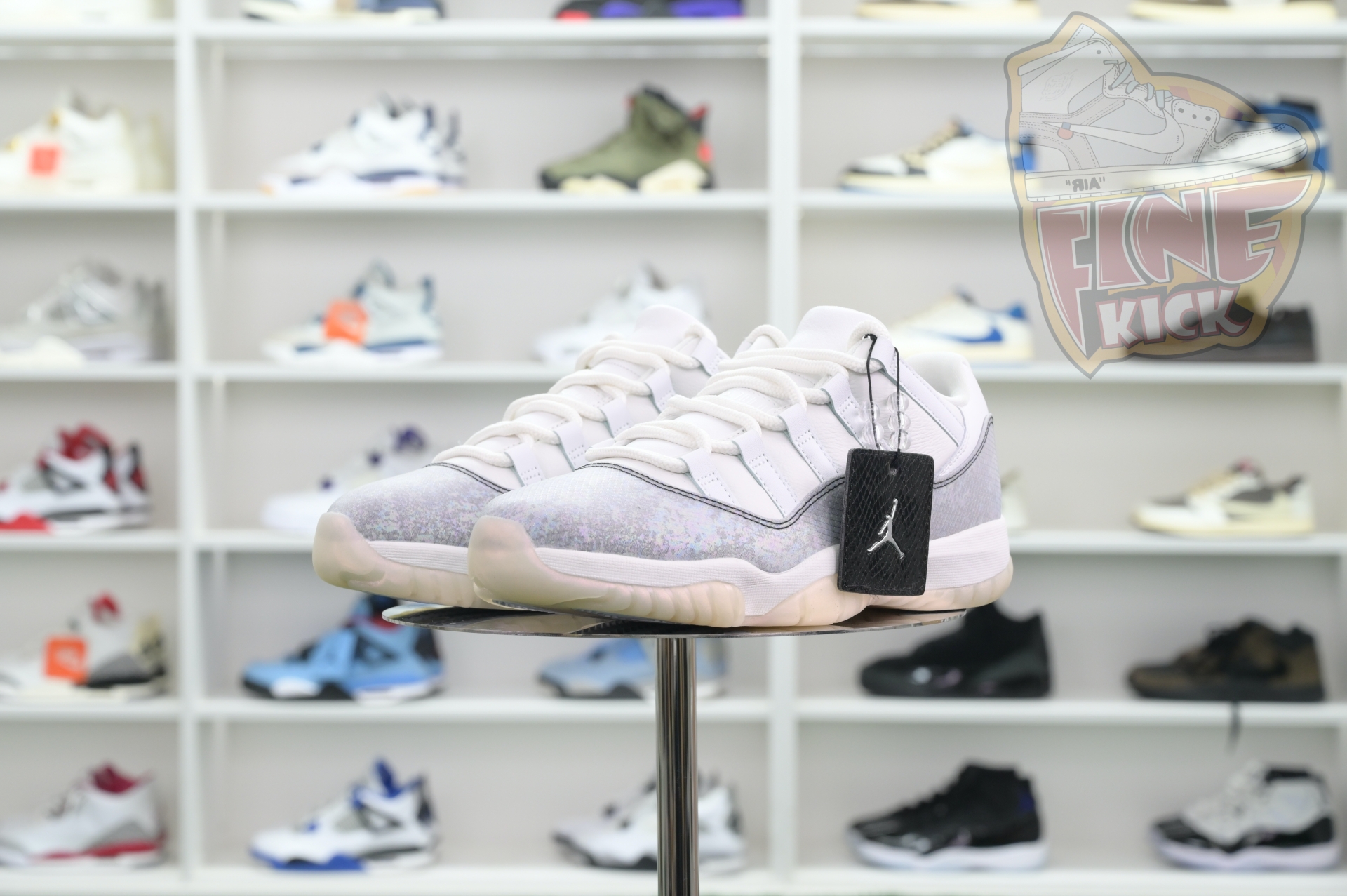 Air Jordan 11 Low  CNY