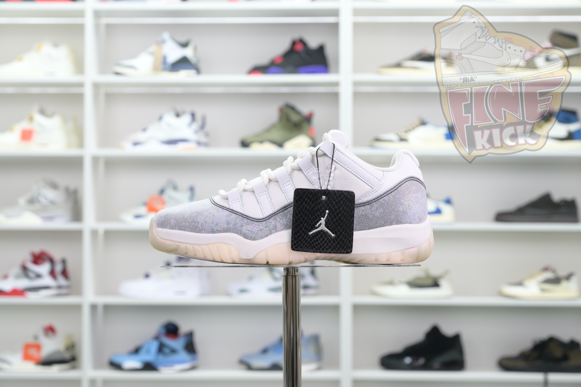 Air Jordan 11 Low  CNY