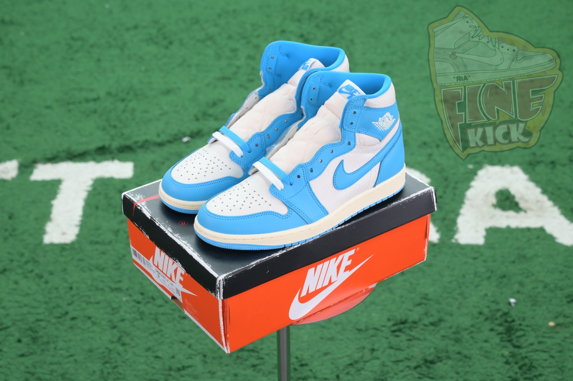 Air Jordan 1 High OG“UNC Reimagined”