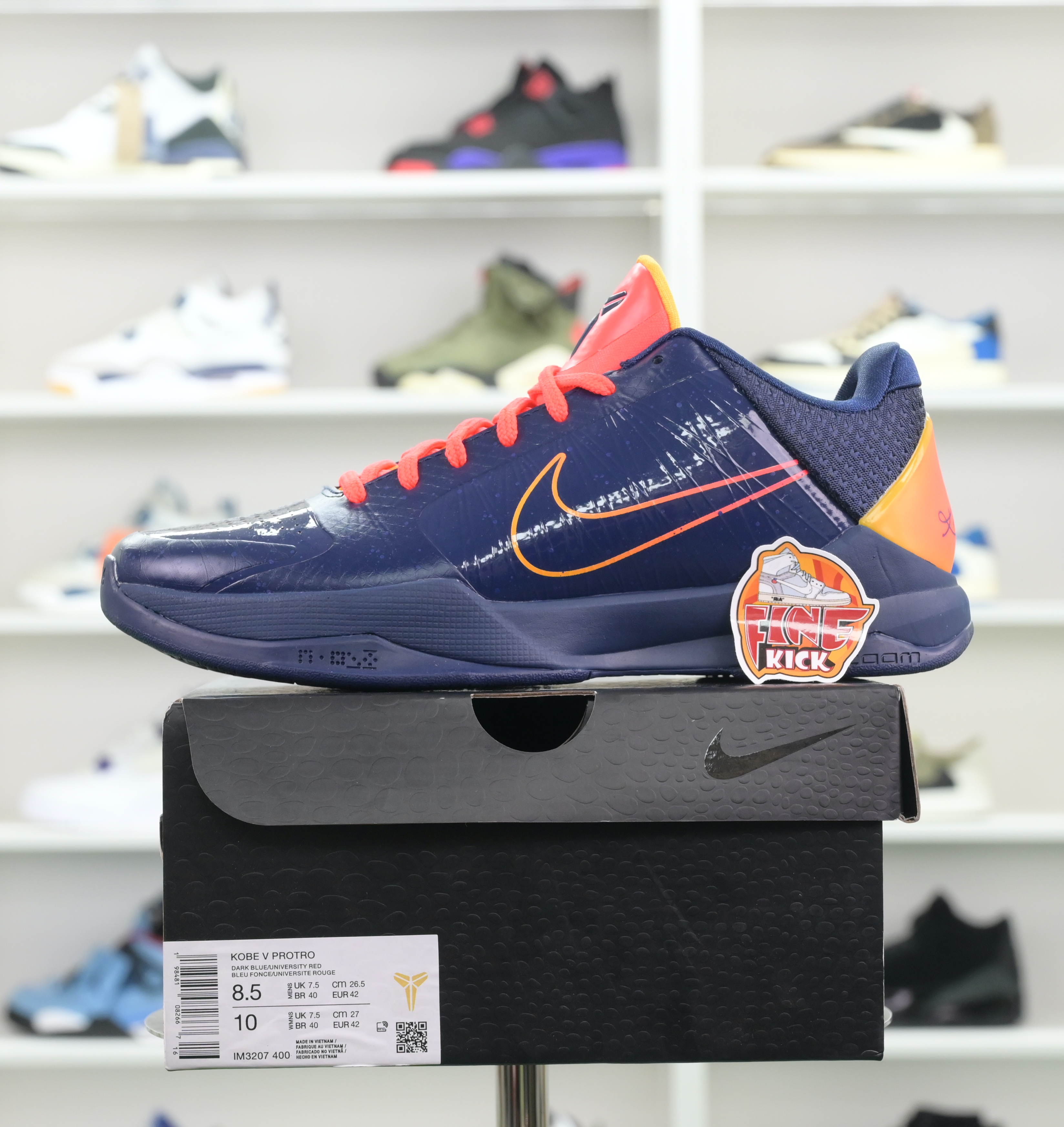 Caitlin Clark x Nike Kobe 5 Protro“Indiana Fever