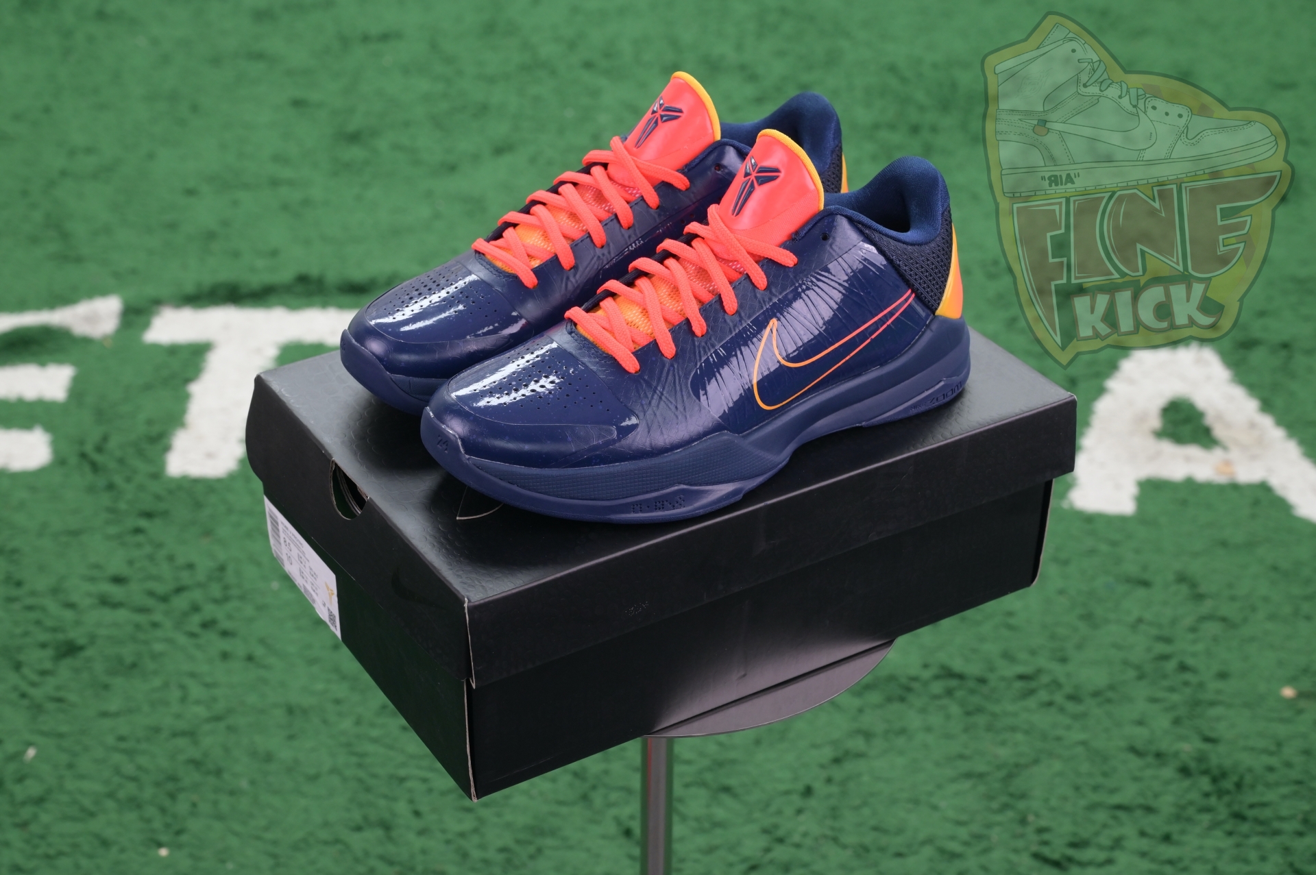 Caitlin Clark x Nike Kobe 5 Protro“Indiana Fever