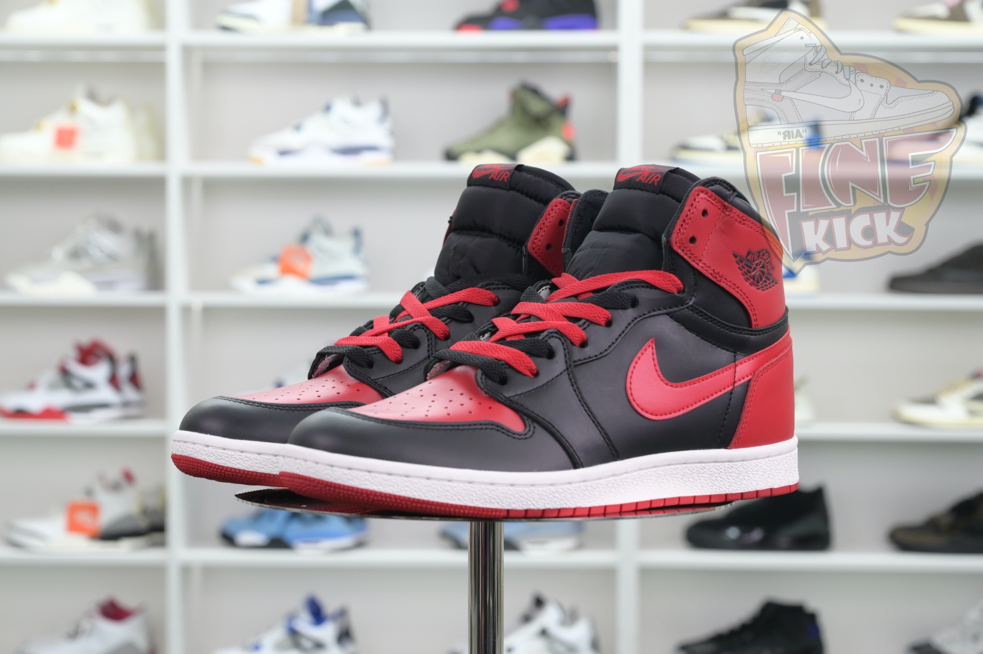 Air Jordan 1 High 85 Bred 2025