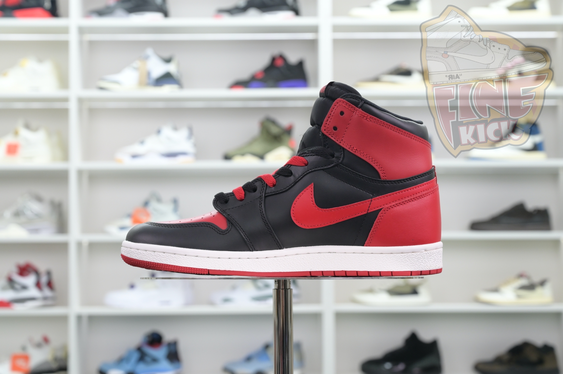 Air Jordan 1 High 85 Bred 2025
