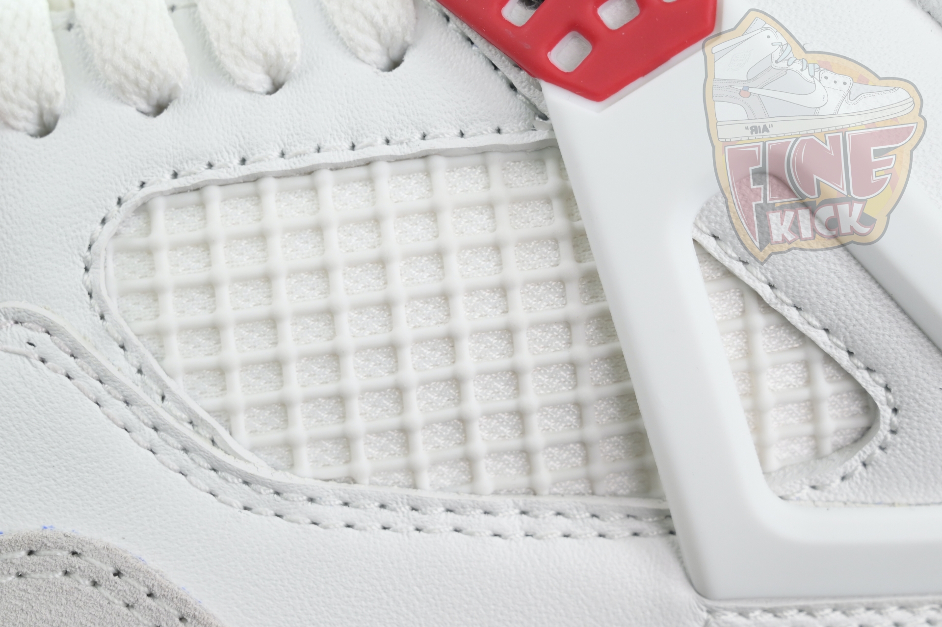 Nike SB x Air Jordan4“Varsity Red”