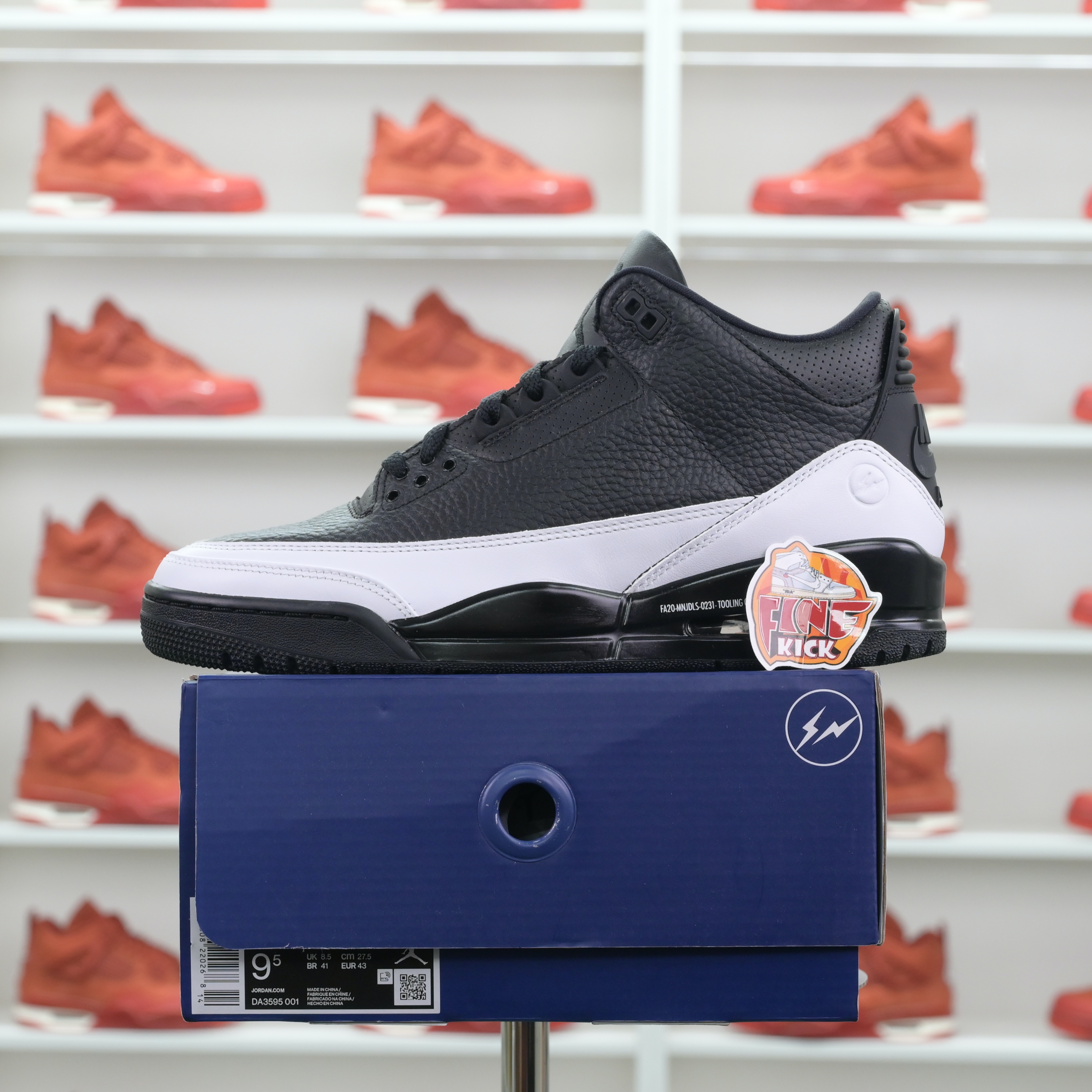 Fragment Design x Air Jordan 3“Black/ White” DA3595-001