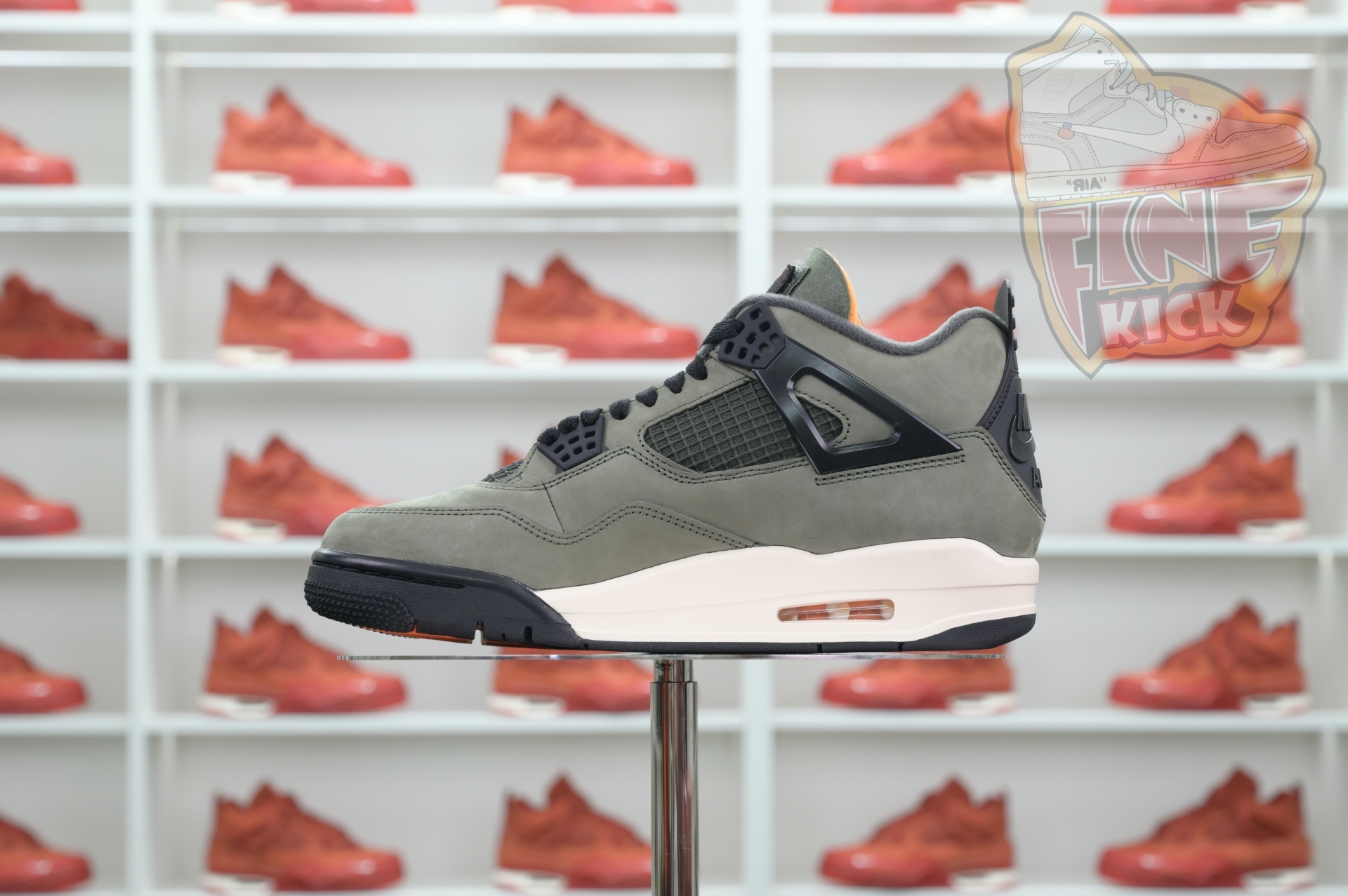 UNDEFEATED x Air Jordan 4  B1519-200