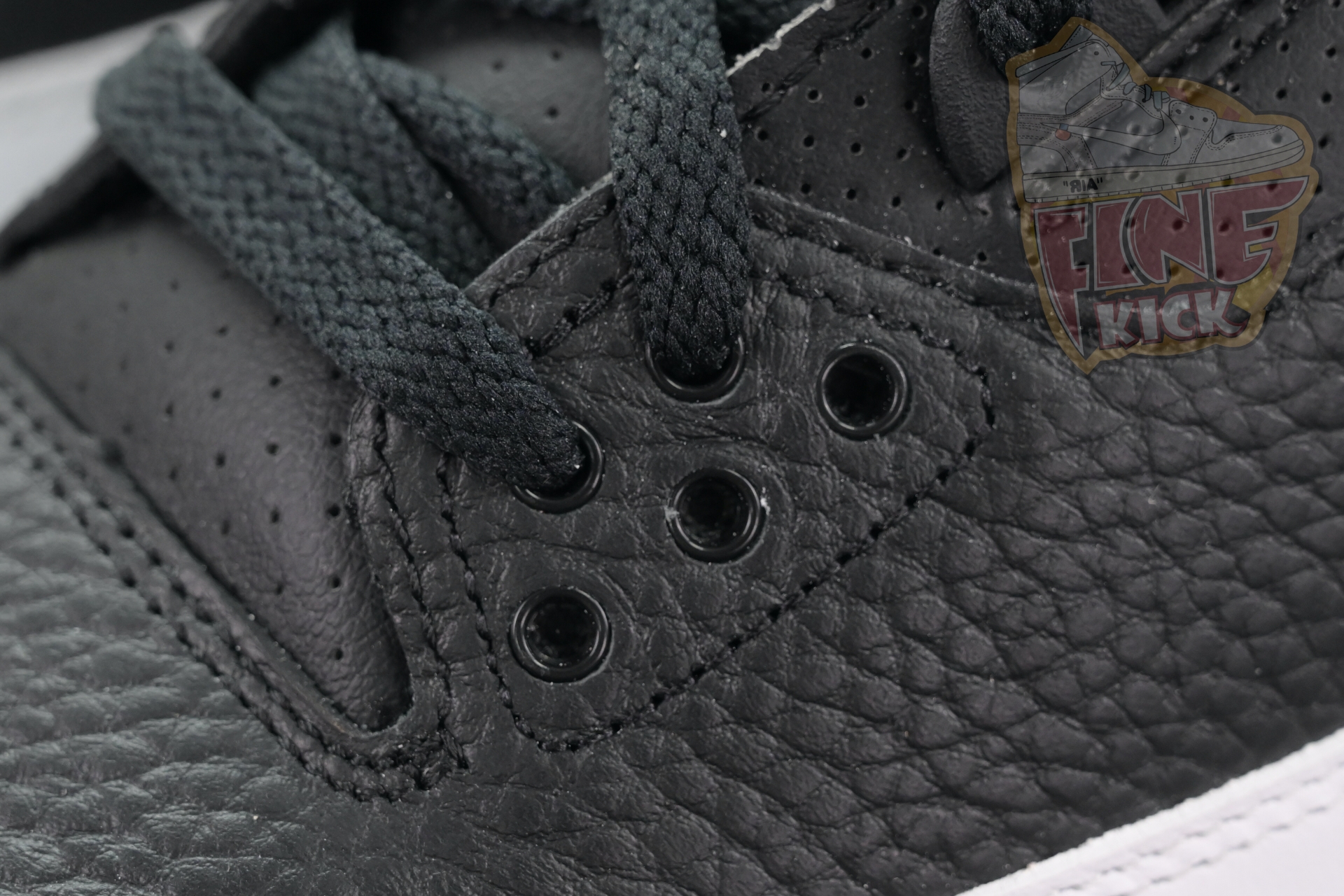 Fragment Design x Air Jordan 3“Black/ White”  DA3595-001