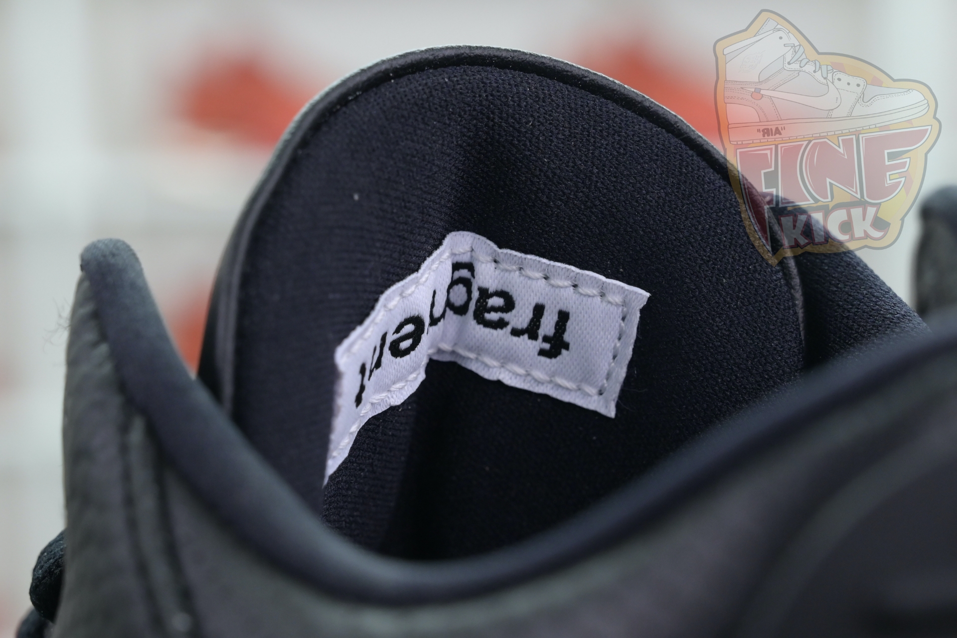 Fragment Design x Air Jordan 3“Black/ White”  DA3595-001