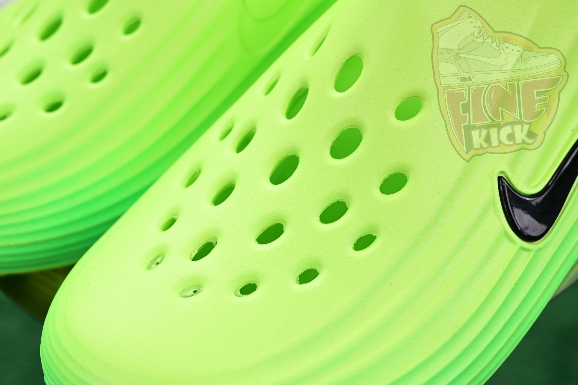 Nike ReactX Rejuven8 Green Strike  HV5060-300