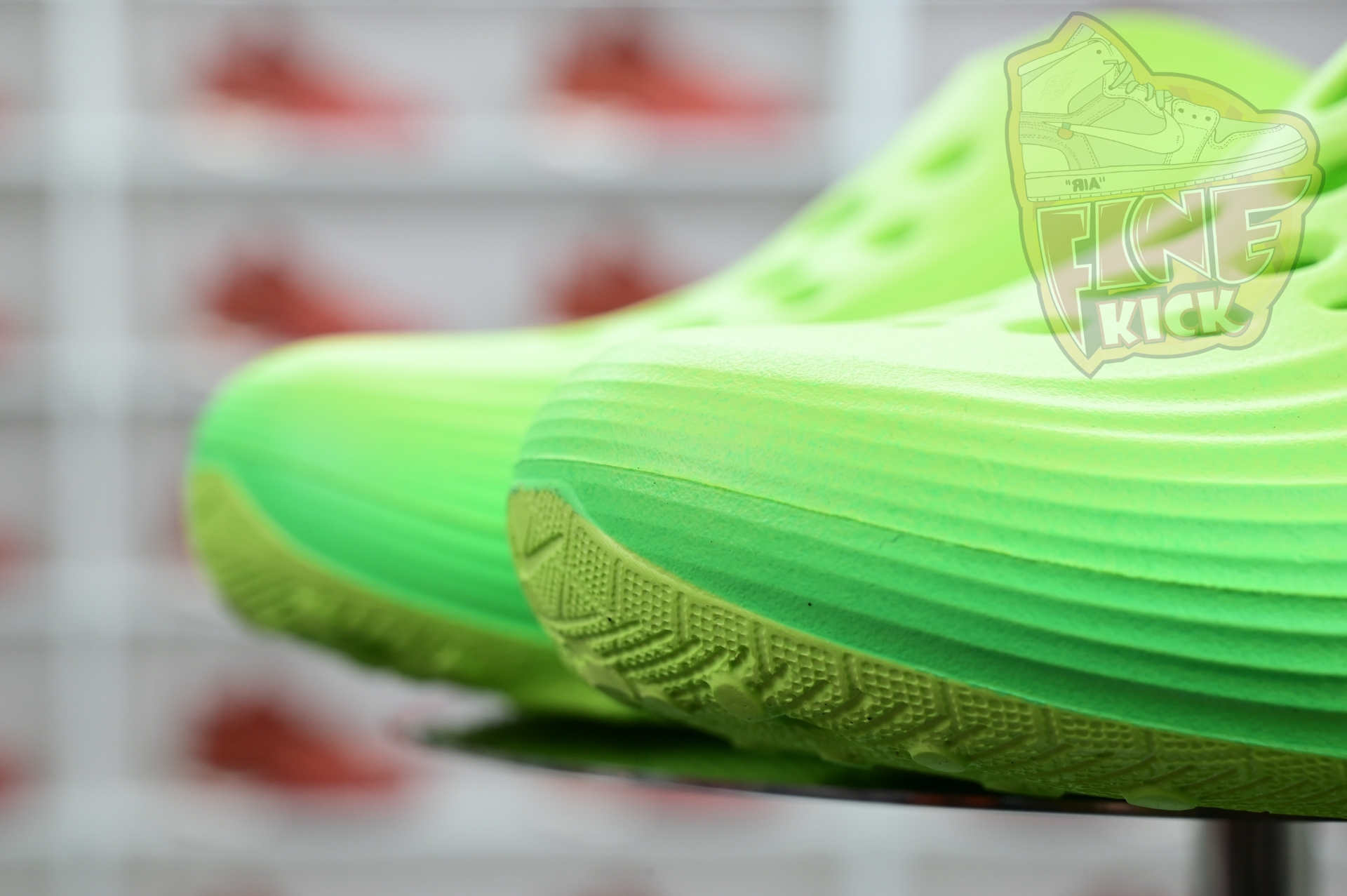 Nike ReactX Rejuven8 Green Strike  HV5060-300