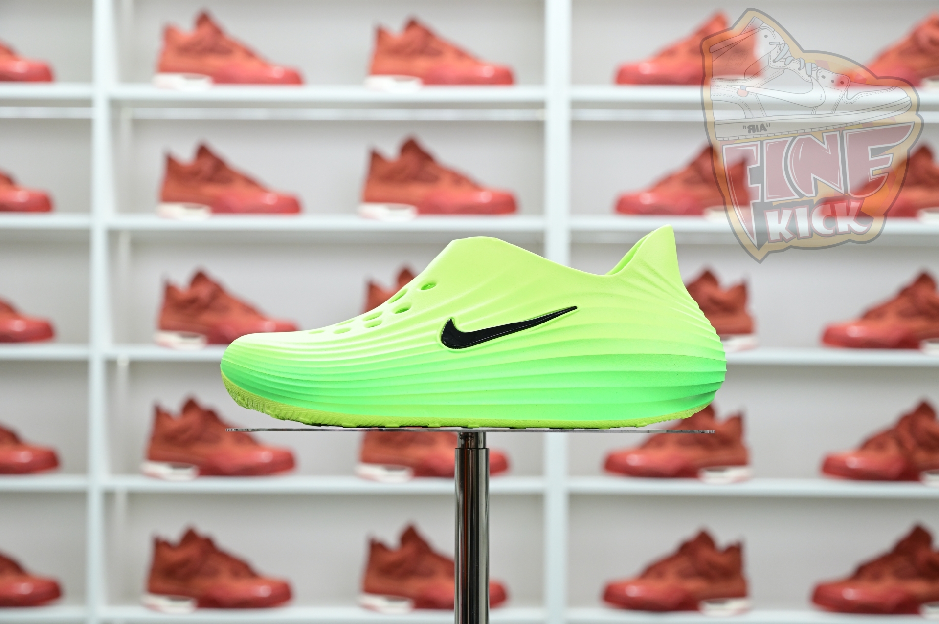Nike ReactX Rejuven8 Green Strike  HV5060-300