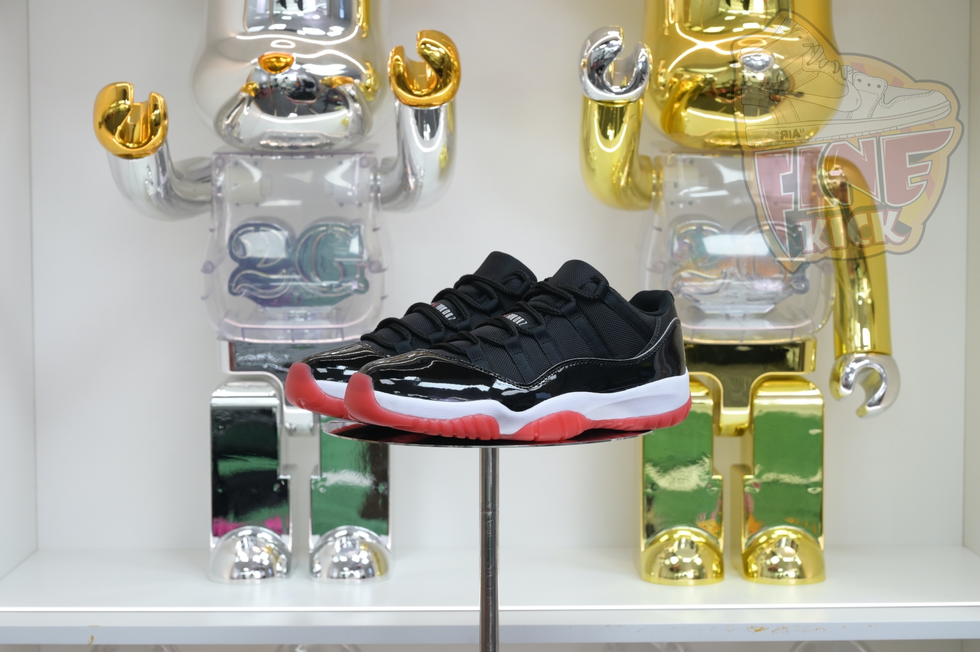 Air Jordan 11 Low“Bred” FV5104-006