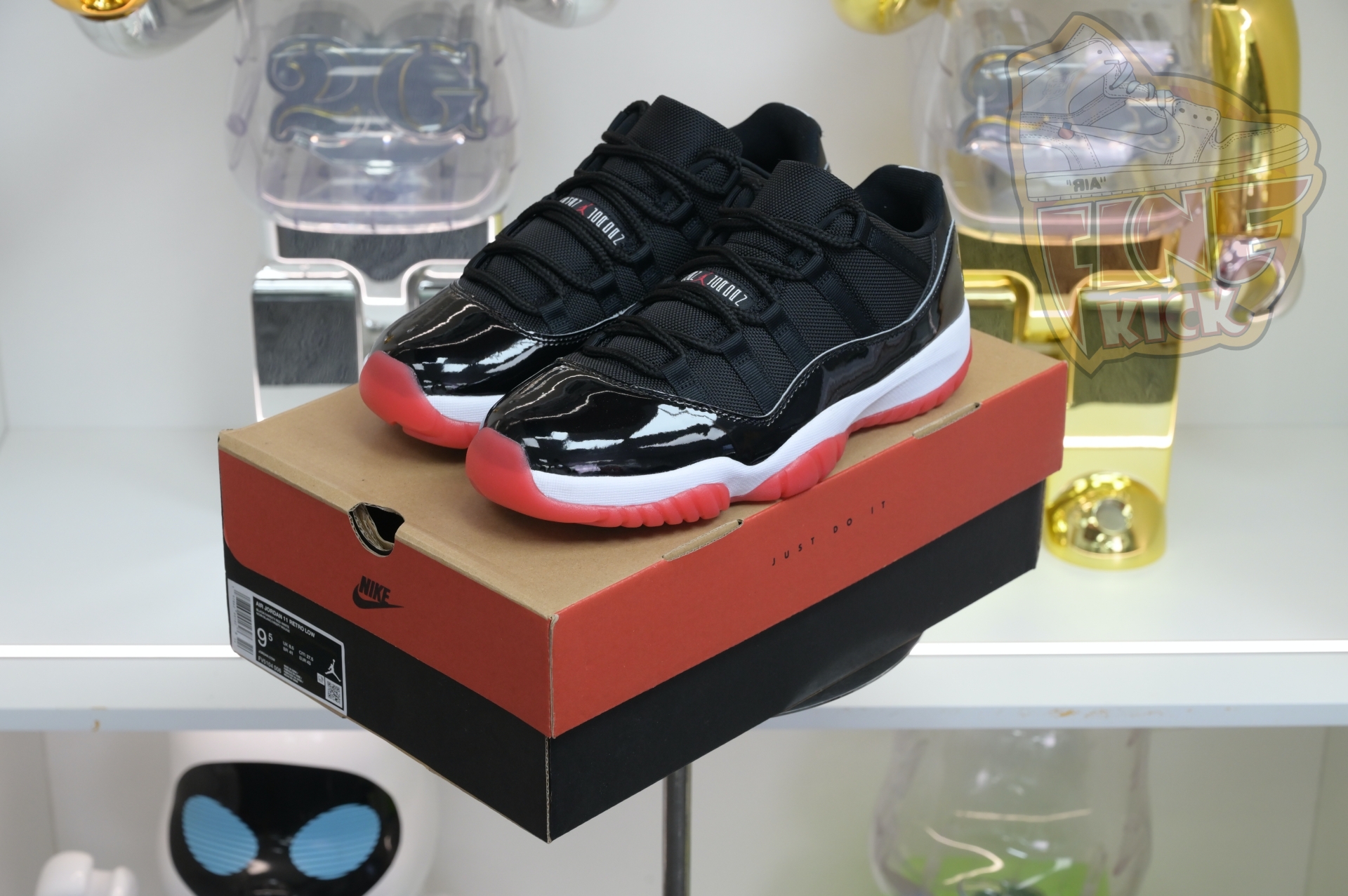 Air Jordan 11 Low“Bred” FV5104-006