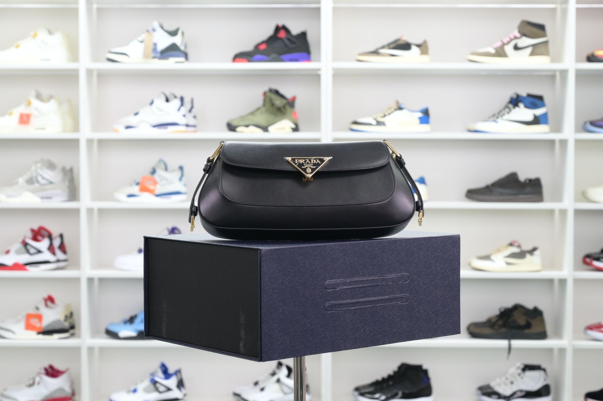 PRADA
