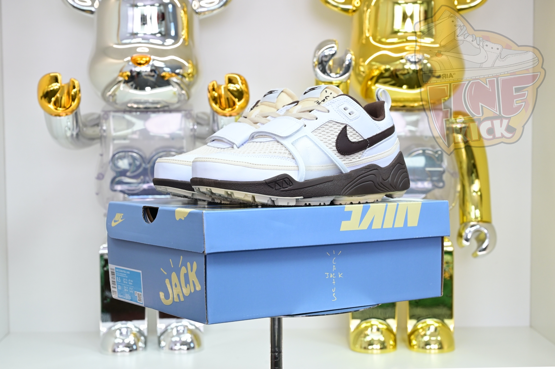 Travis Scott x Nike ZOOM Field JAXX“White/ Light Chocolate”HQ3073-100
