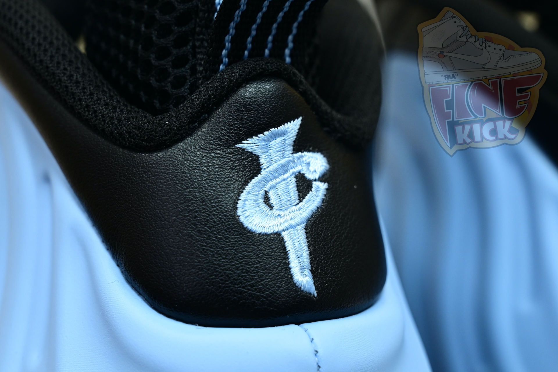 Nike Air Foamposite One 'Psychic Blue and Black'  HJ6014-400