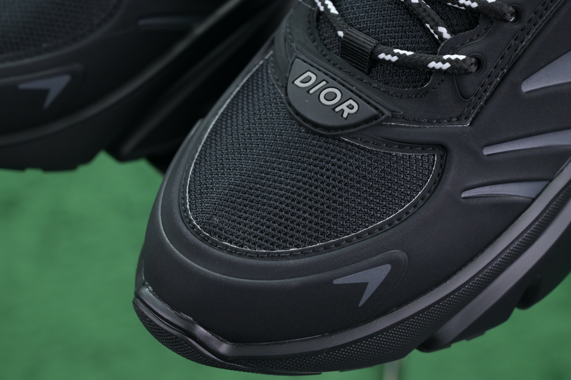DIOR B44 Blade