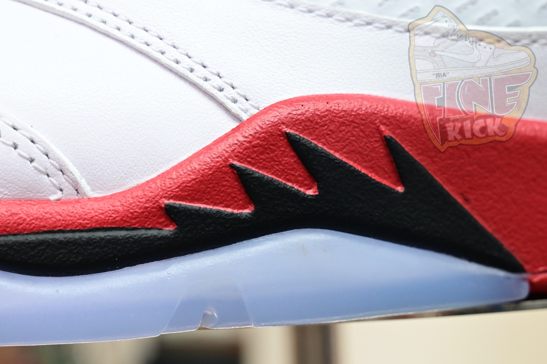 Air Jordan 5 Fire Red“Black Tongue”  HQ7978-101