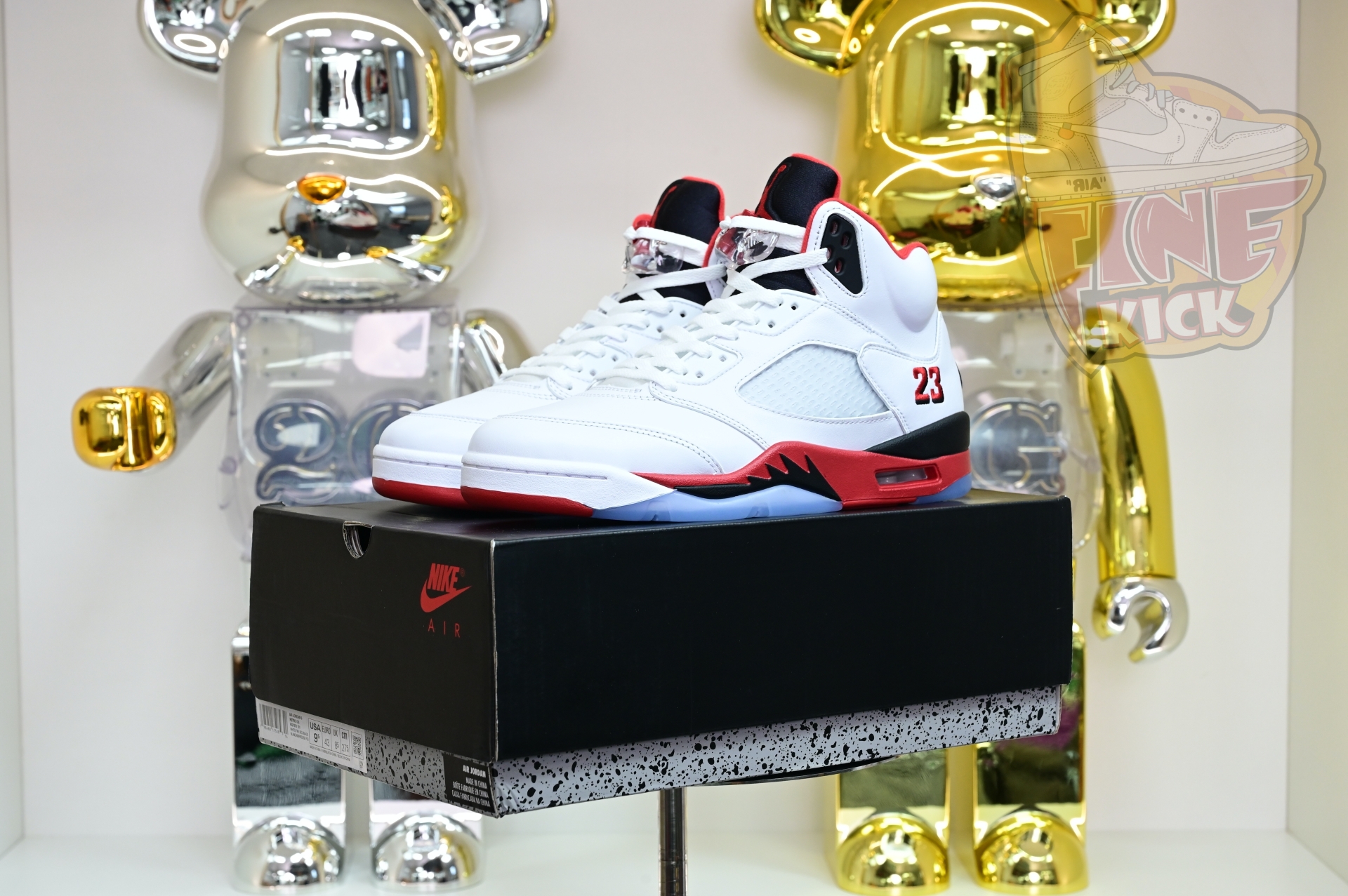 Air Jordan 5 Fire Red“Black Tongue”  HQ7978-101